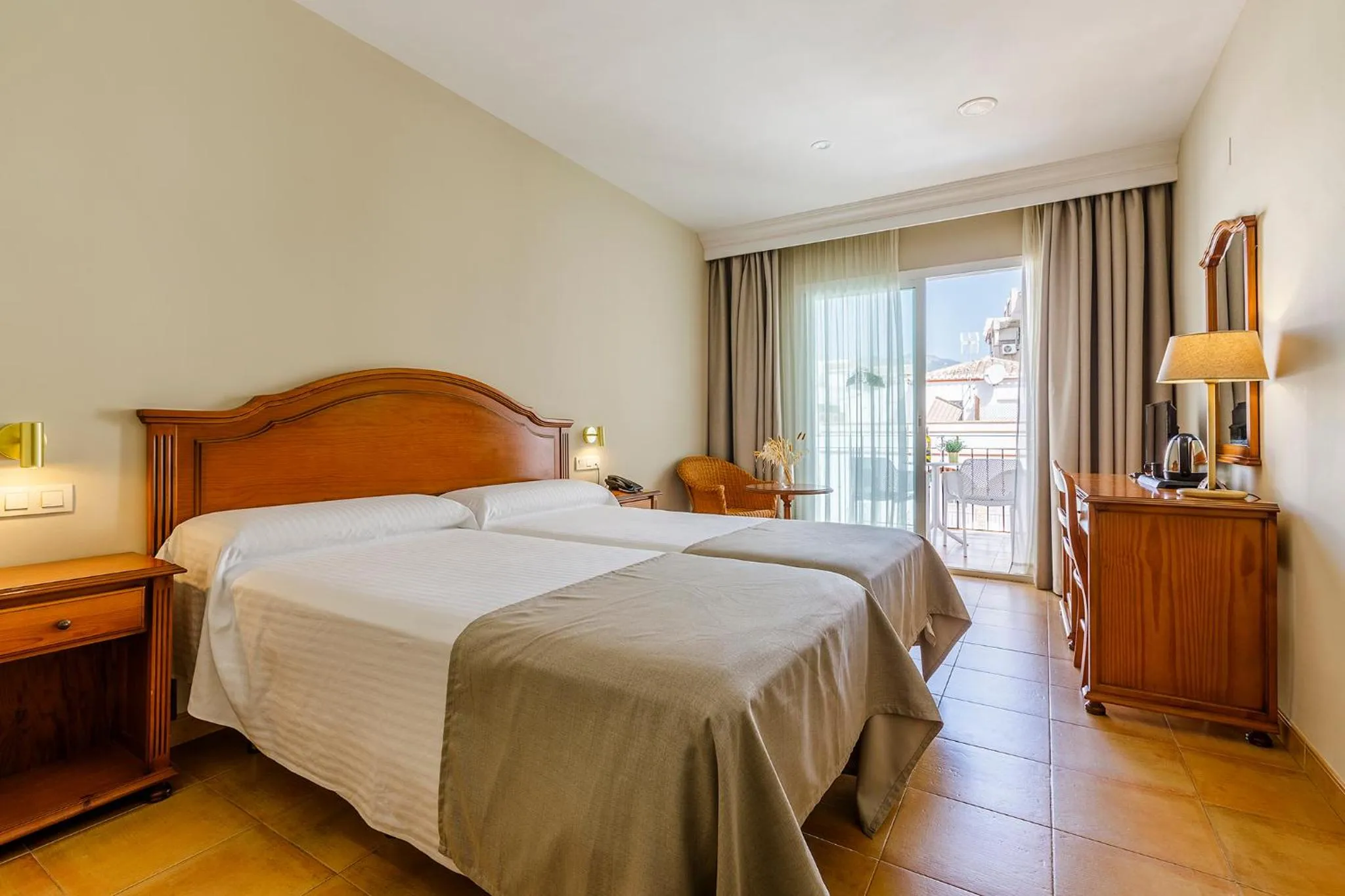 Bed in Hotel Almijara - Mares
