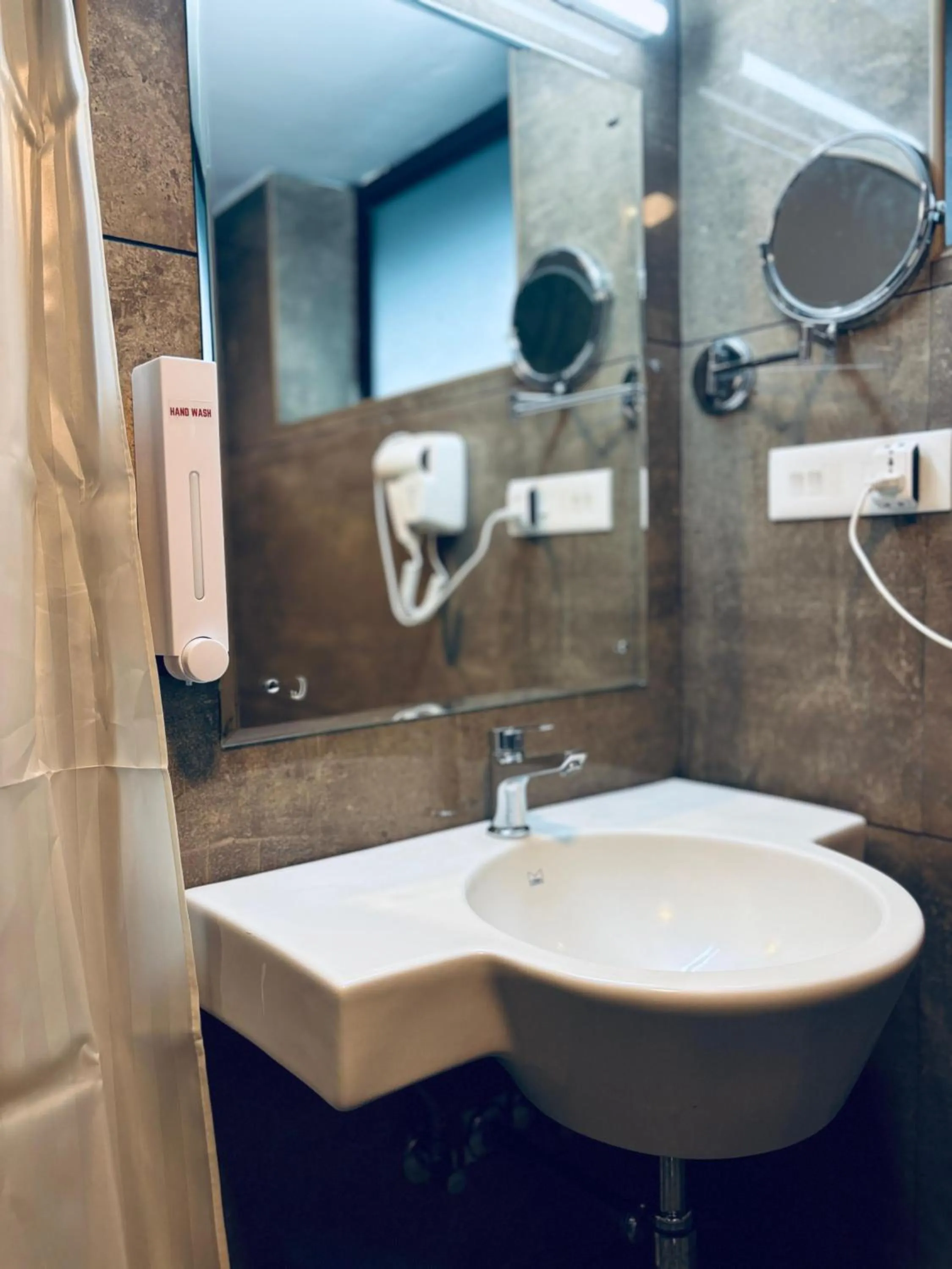 Bathroom in Hotel Seven Hills