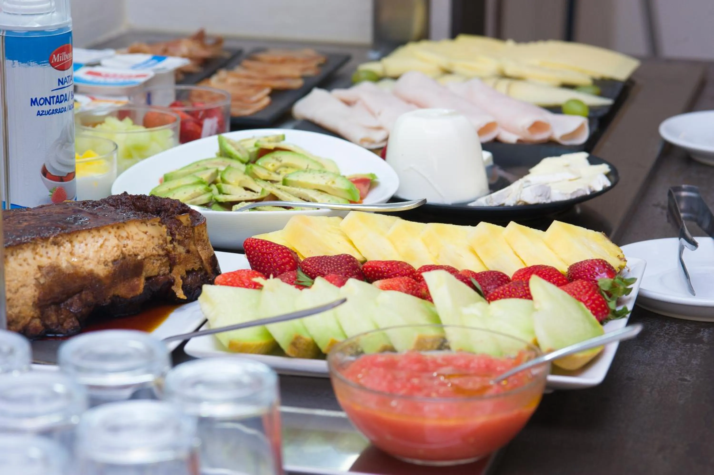 Restaurant/places to eat in Hotel Marfil