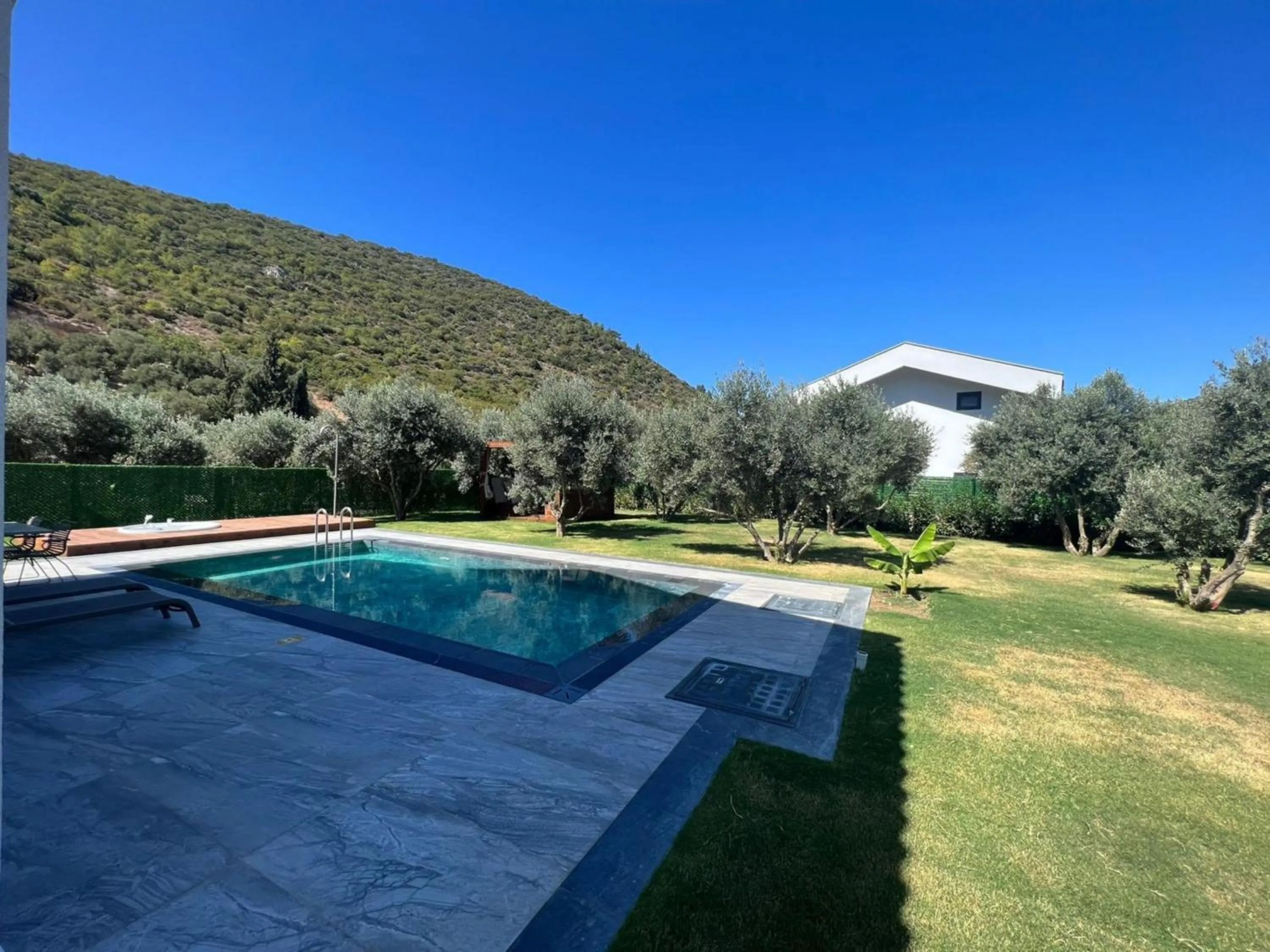 Swimming pool in Batıhan Vadi Hotel