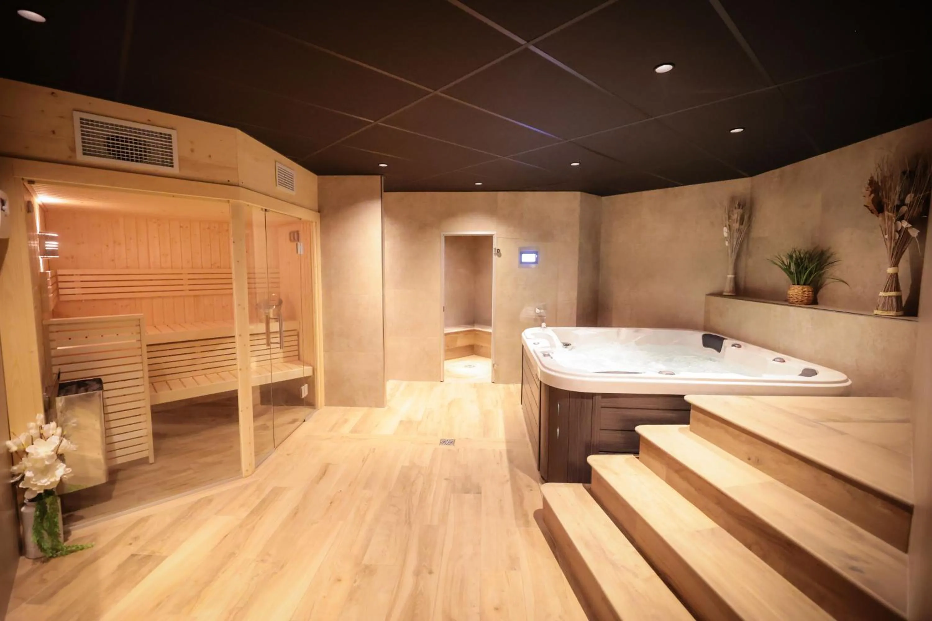 Spa and wellness centre/facilities in Hotel Turan & Spa