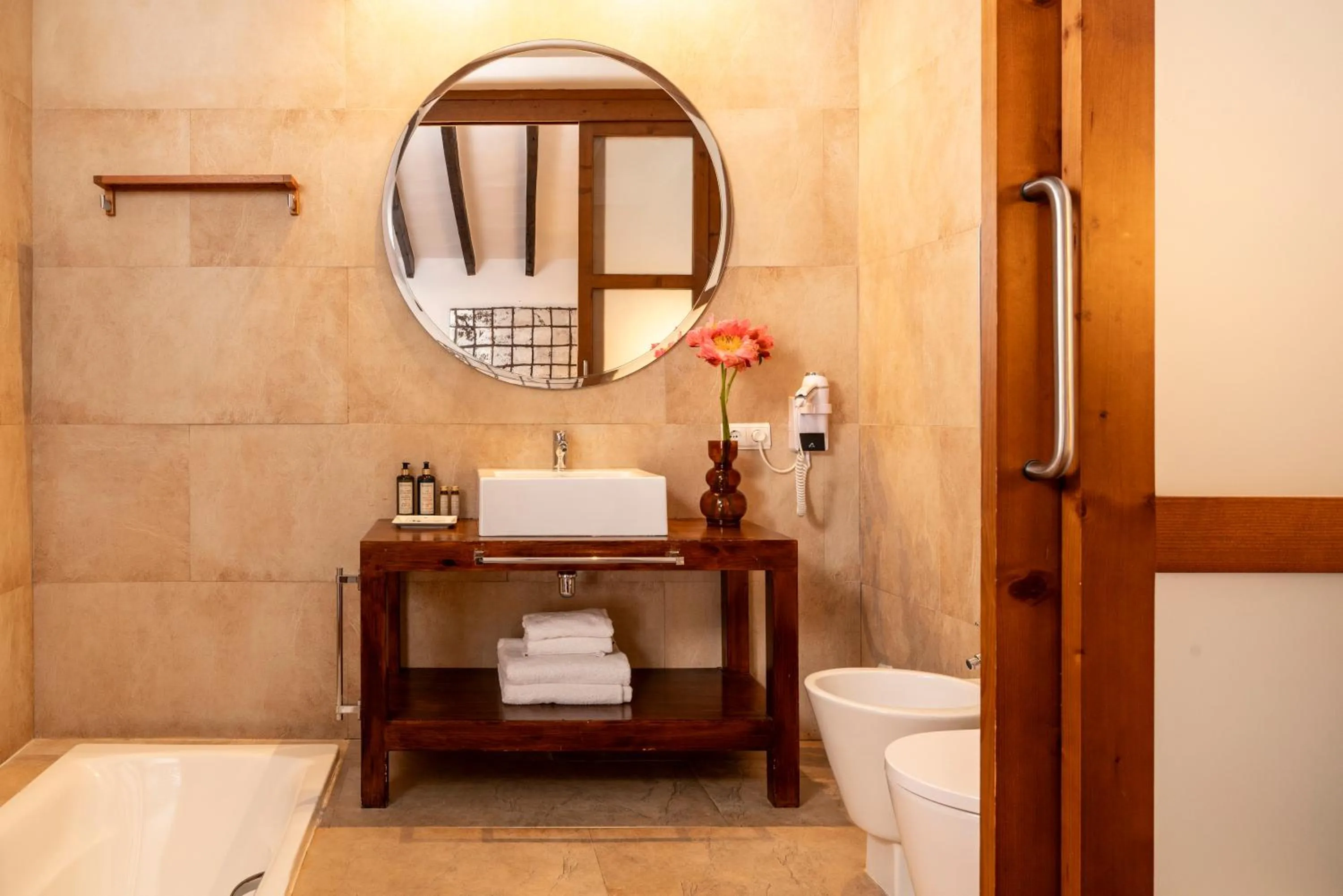 Toilet in Art Boutique Hotel Chamarel