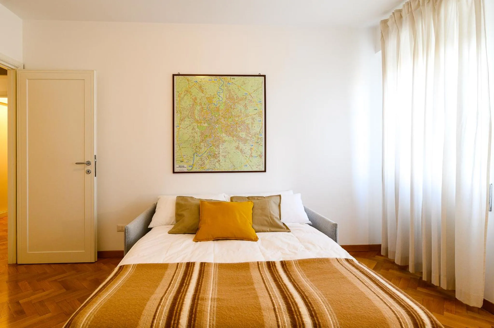 Bed in Peaceful Penthouse with Garage by NDP rent