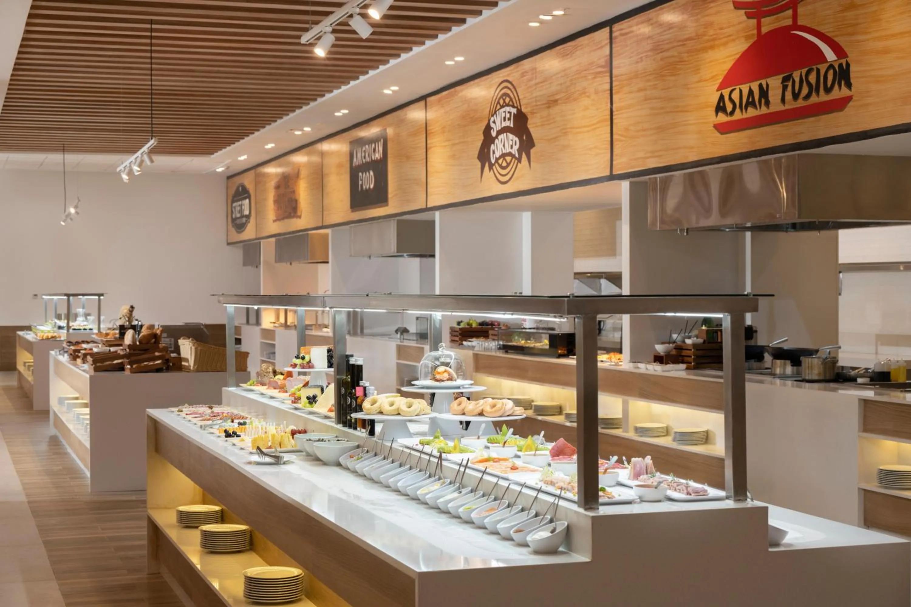 Restaurant/places to eat in Serenade All Suites - Adults Only Resort