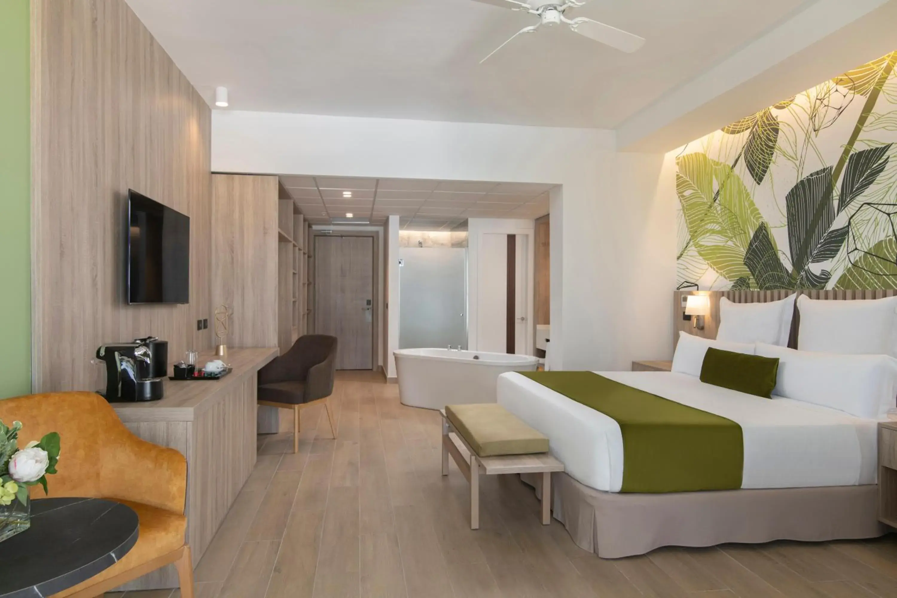 Junior Suite Swim Out Pool View - single occupancy in Serenade All Suites - Adults Only Resort Junior Suite Swim Out Pool View - single occupancy in Serenade All Suites - Adults Only Resort