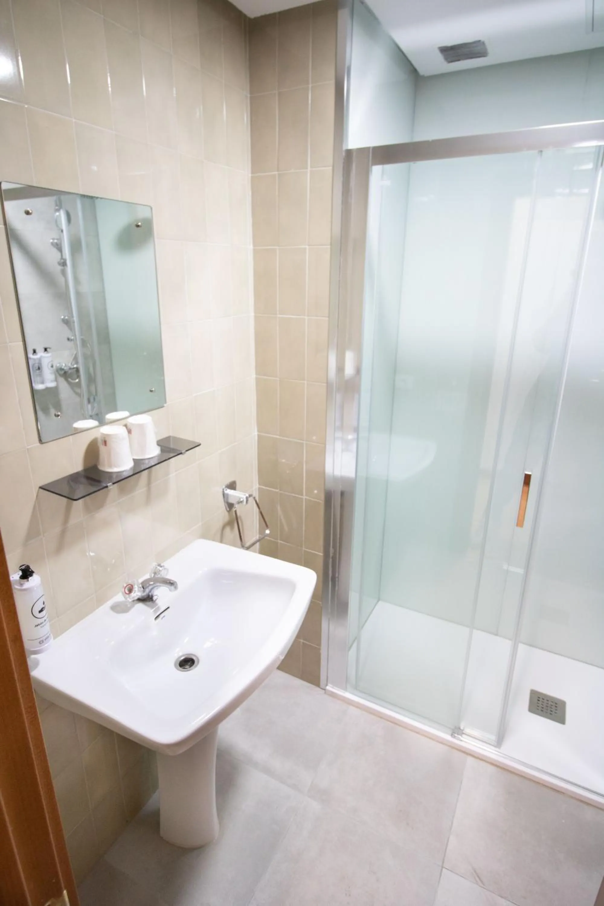 Bathroom in Alda Puerto Seco