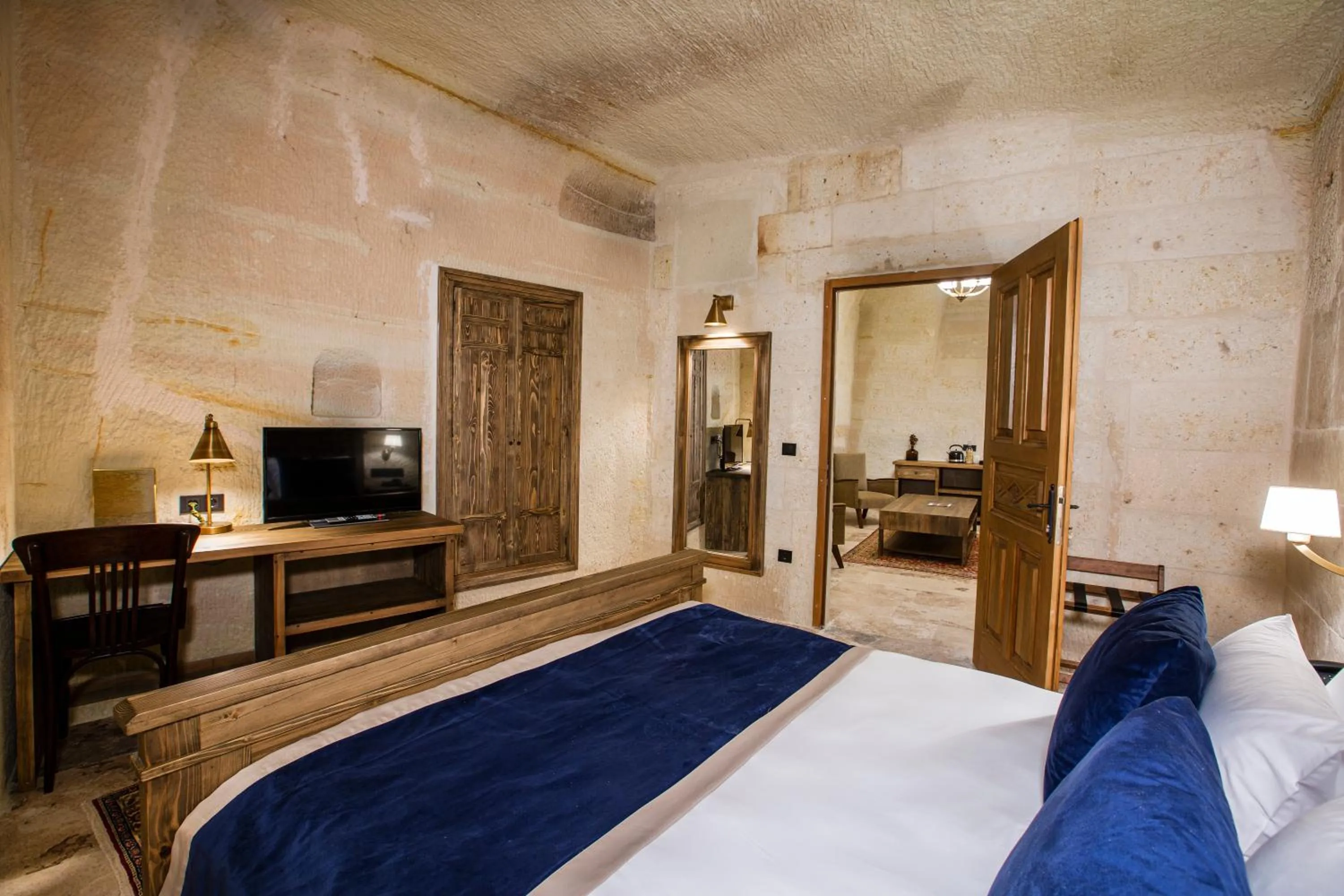 Bed in Sinasos Evleri