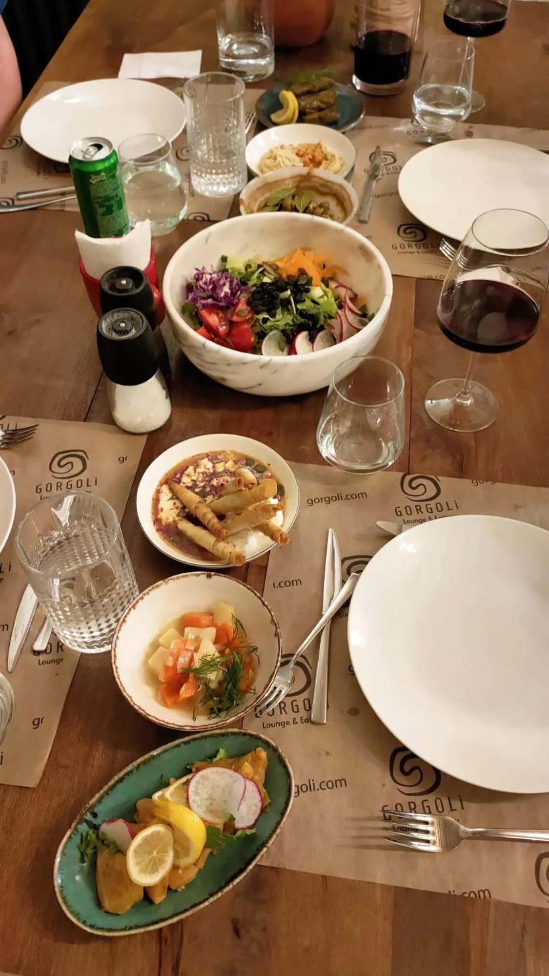 Food and drinks in Sinasos Evleri