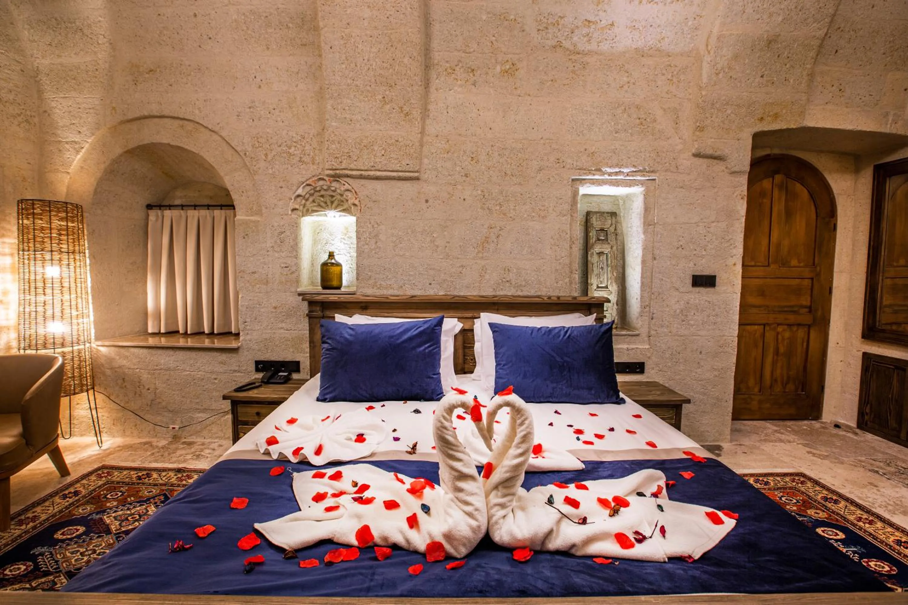 Bed in Sinasos Evleri