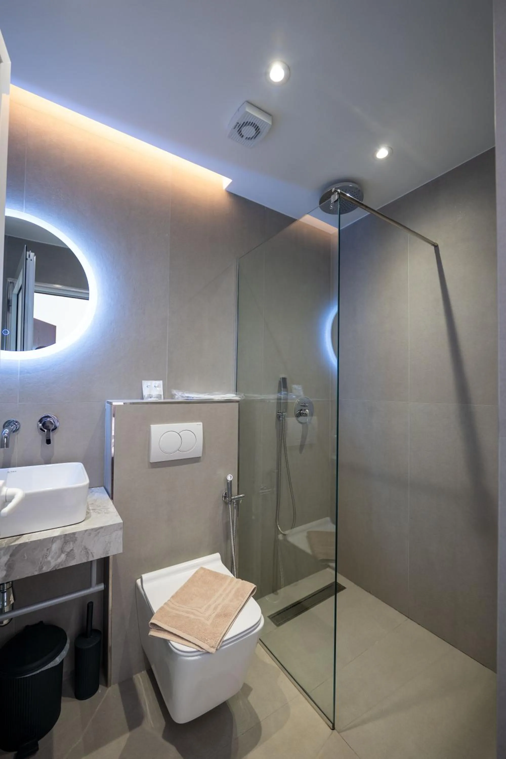 Toilet in Mariksel HOTEL