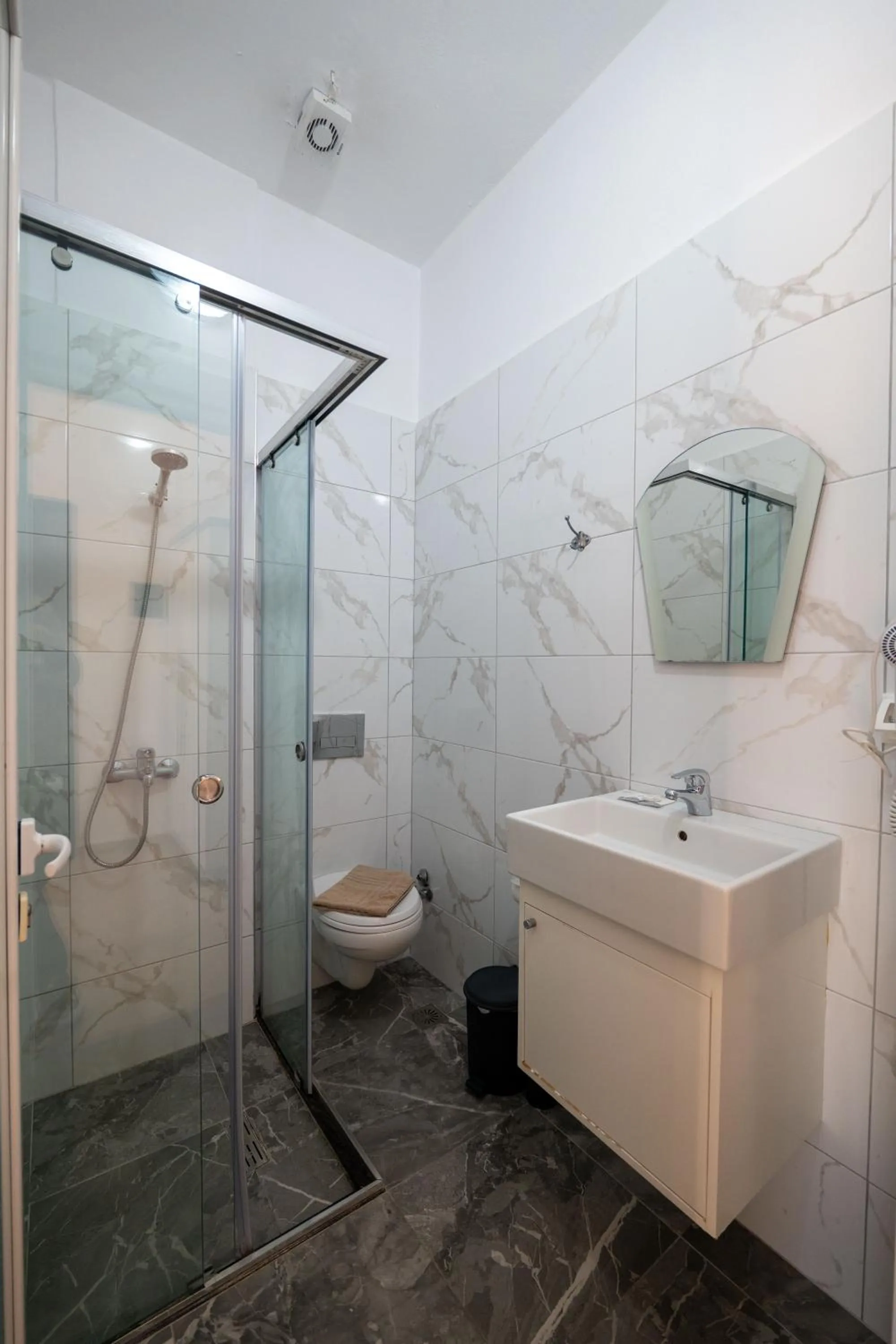 Bathroom in Mariksel HOTEL