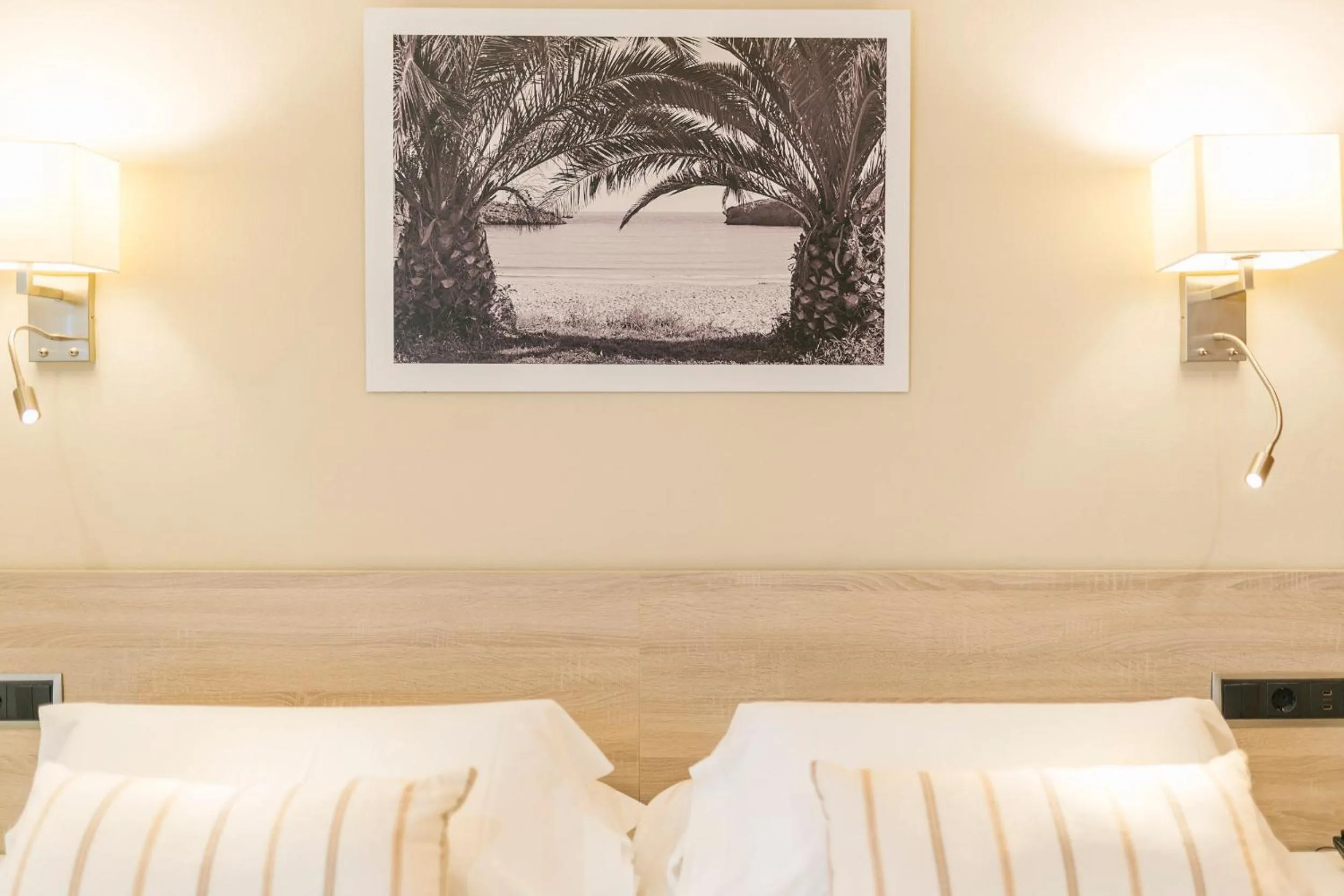 Bedroom, Bed in Miracielos