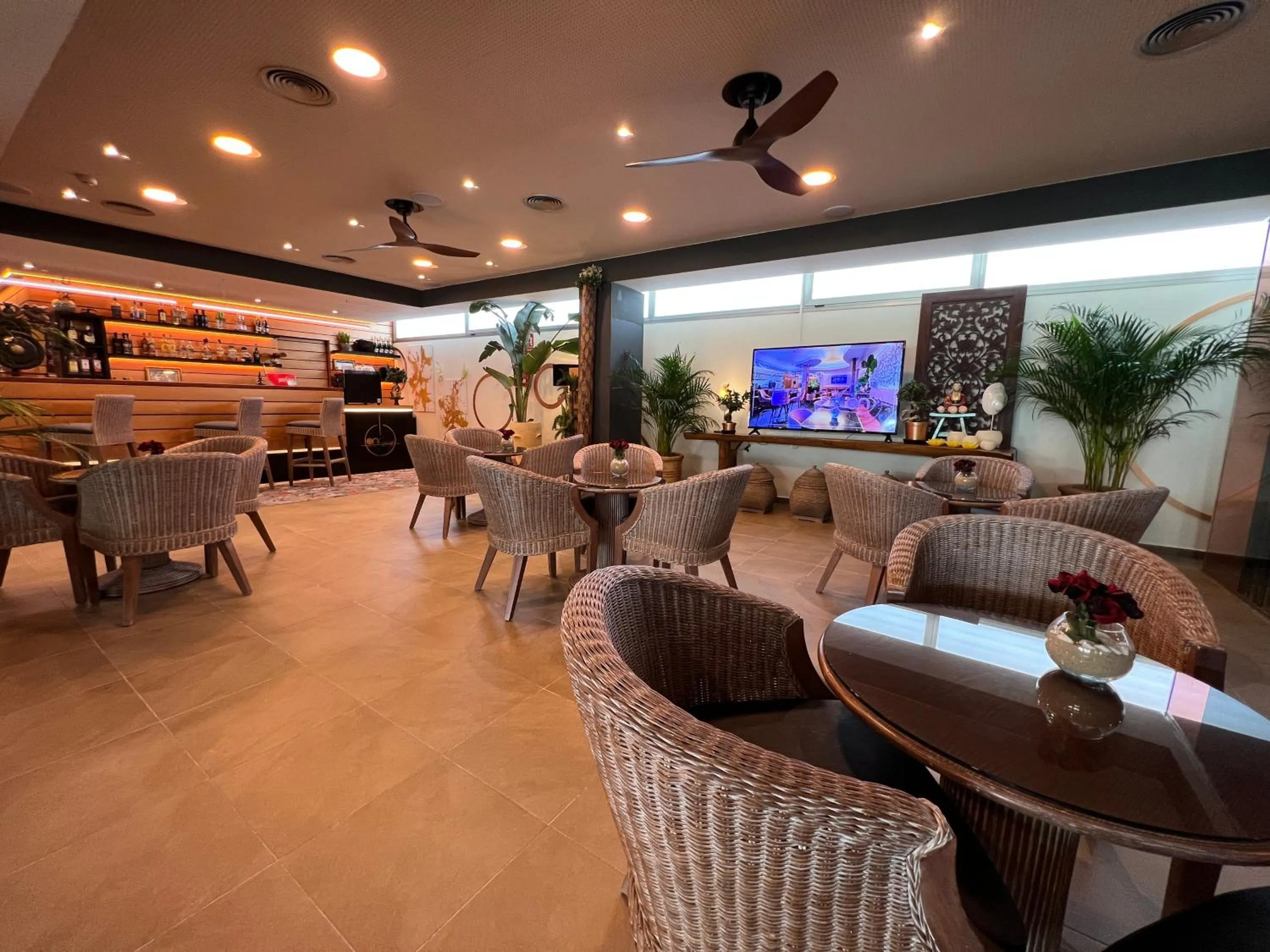 Lounge or bar in ON Family Islantilla