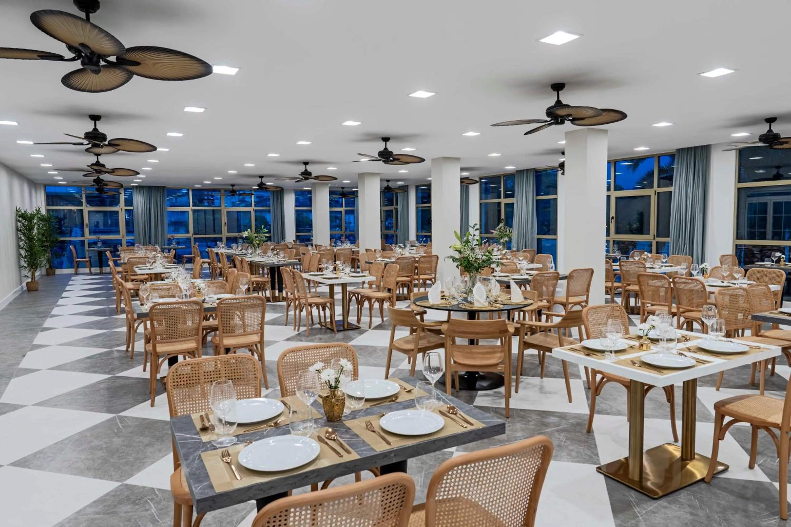 Restaurant/places to eat in Hotel Faranda Rias Altas, Ascend Hotel Collection