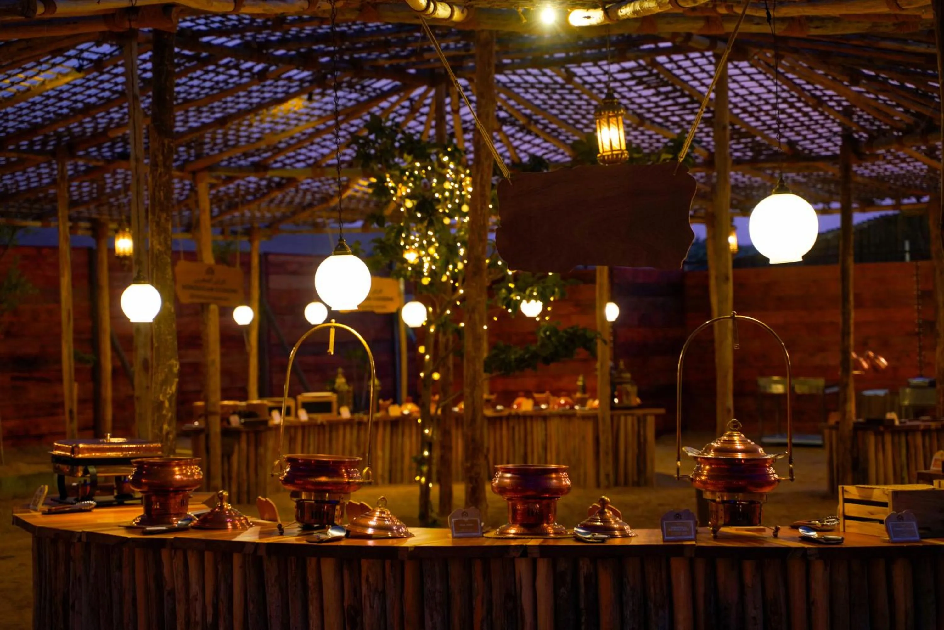 Restaurant/places to eat in Al Khayma Camp "Elite Glamping & Dining in Experience"