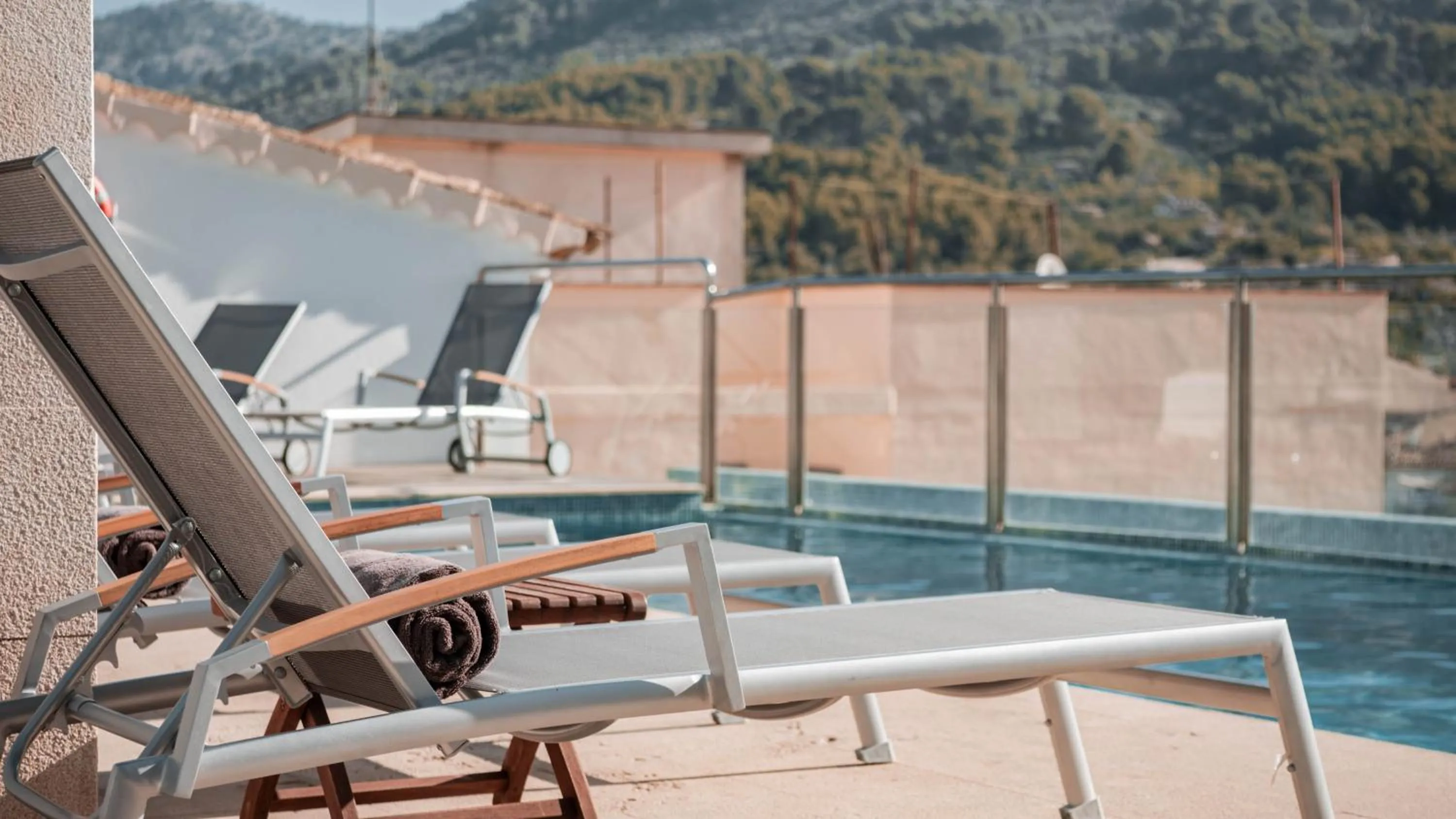 Swimming pool in Gran Hotel Soller