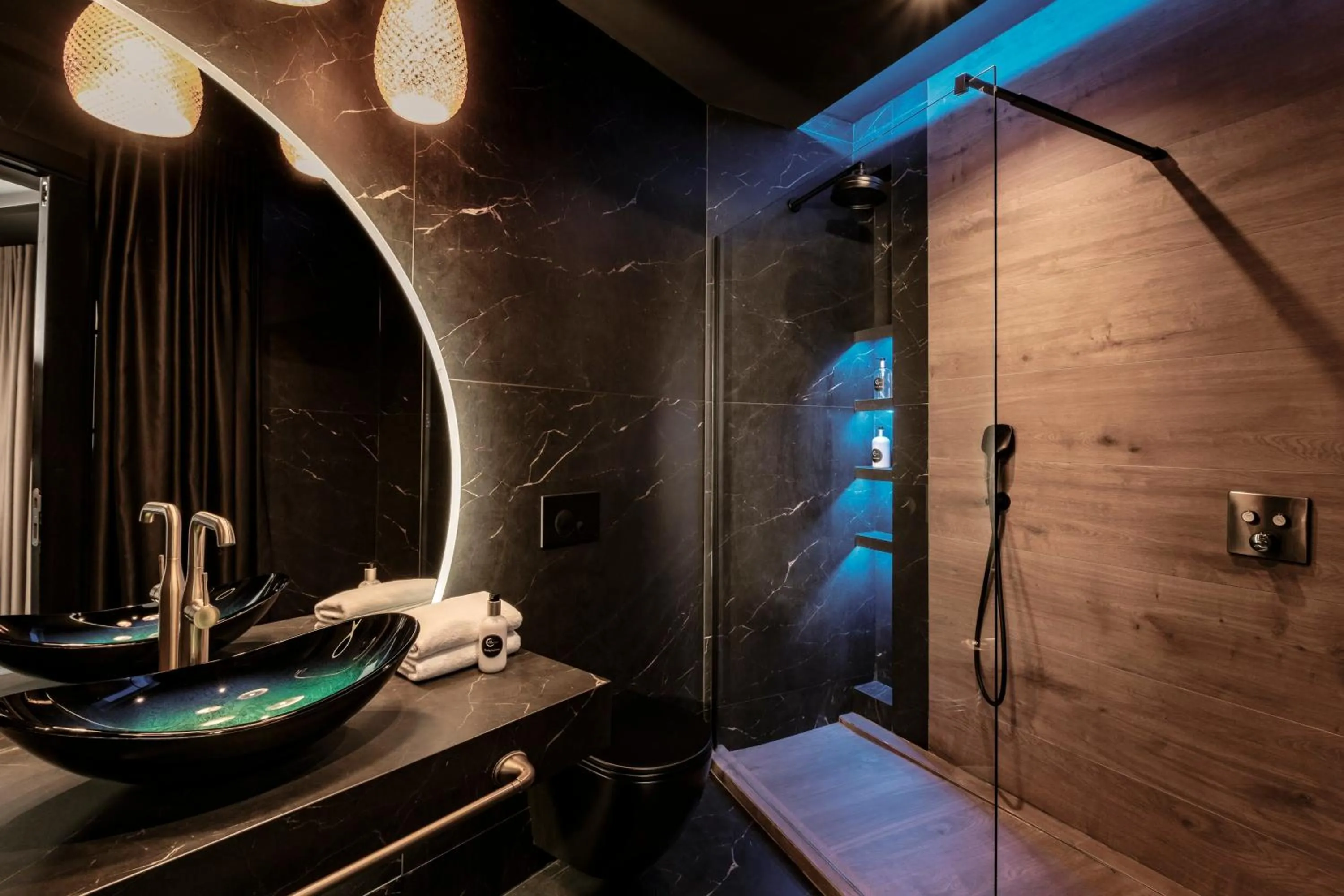 Bathroom in Damare Resort & SPA