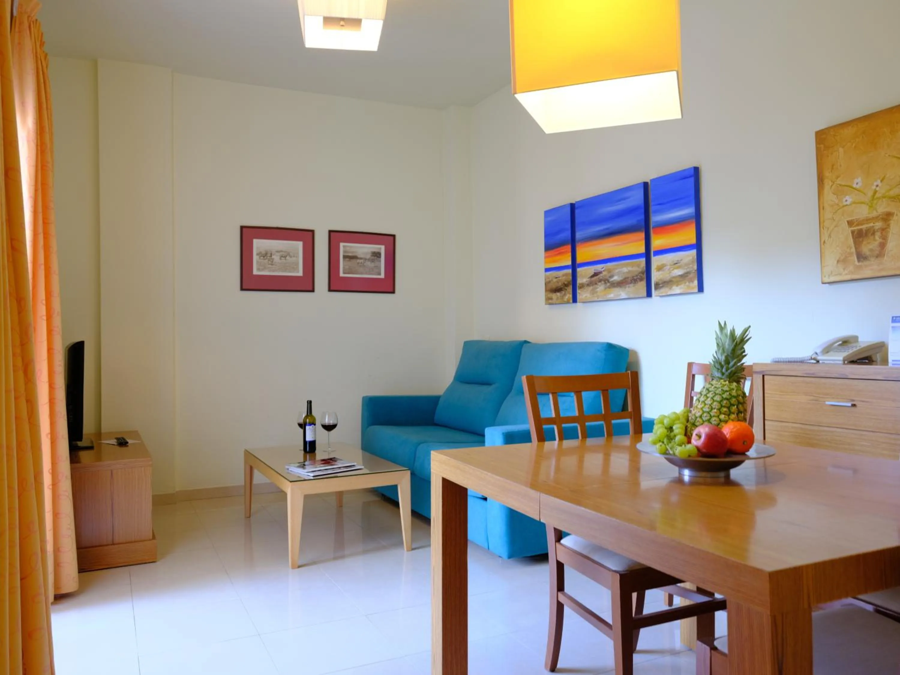 Dining area in Apartamentos Marina Turquesa