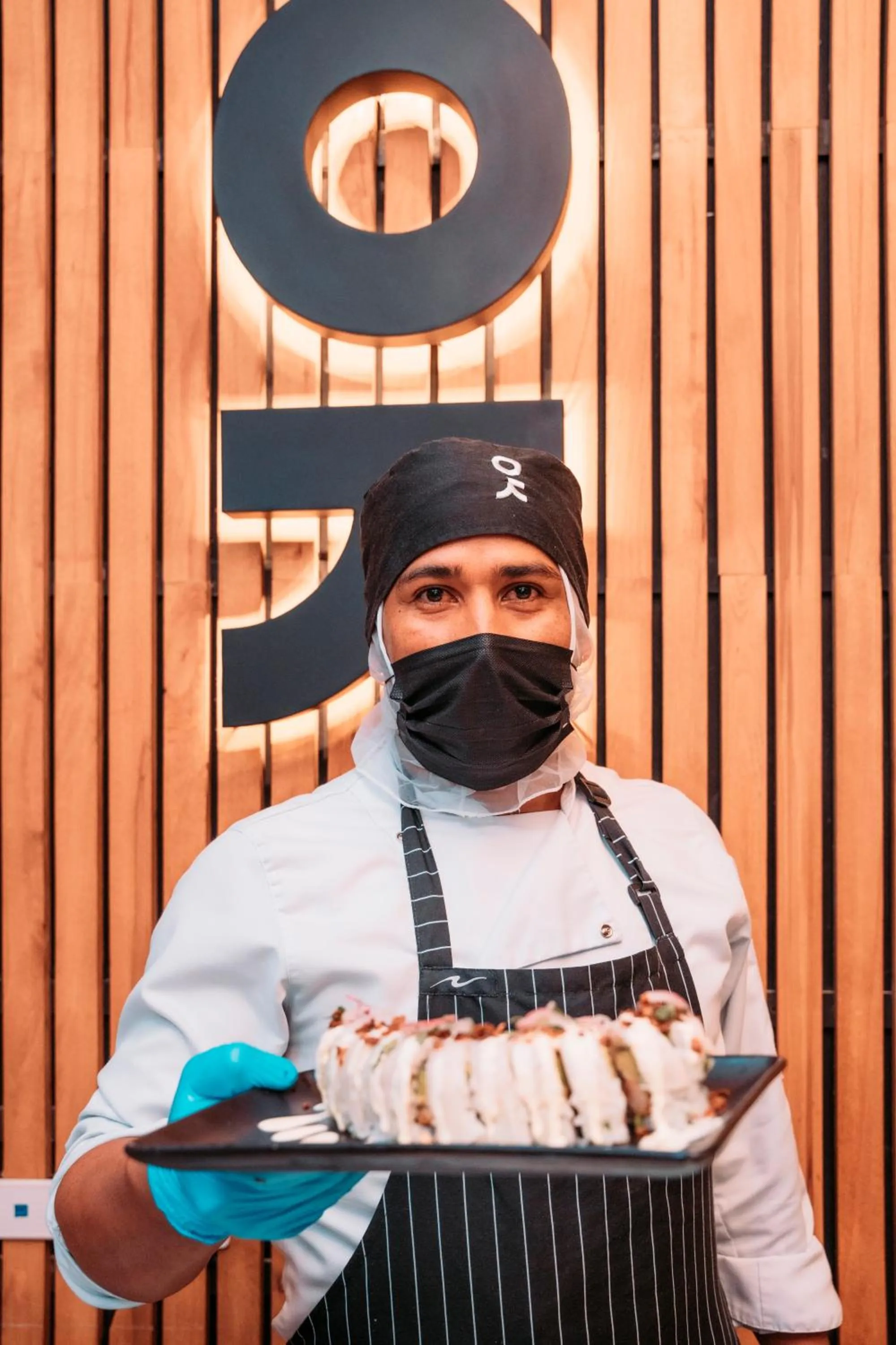 Restaurant/places to eat in Hotel Living by Armoniko