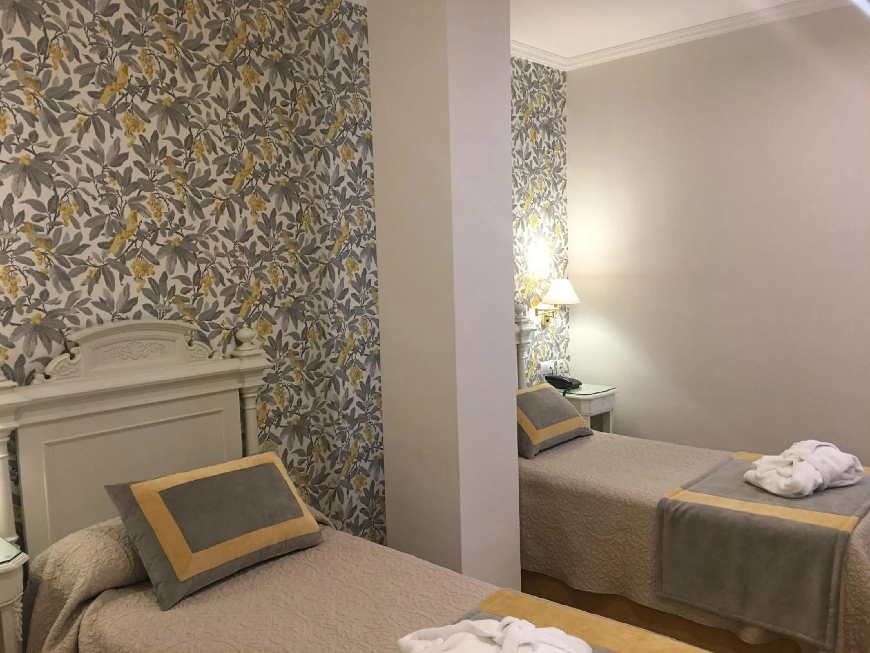 Bedroom, Bed in Adriano Boutique Sevilla