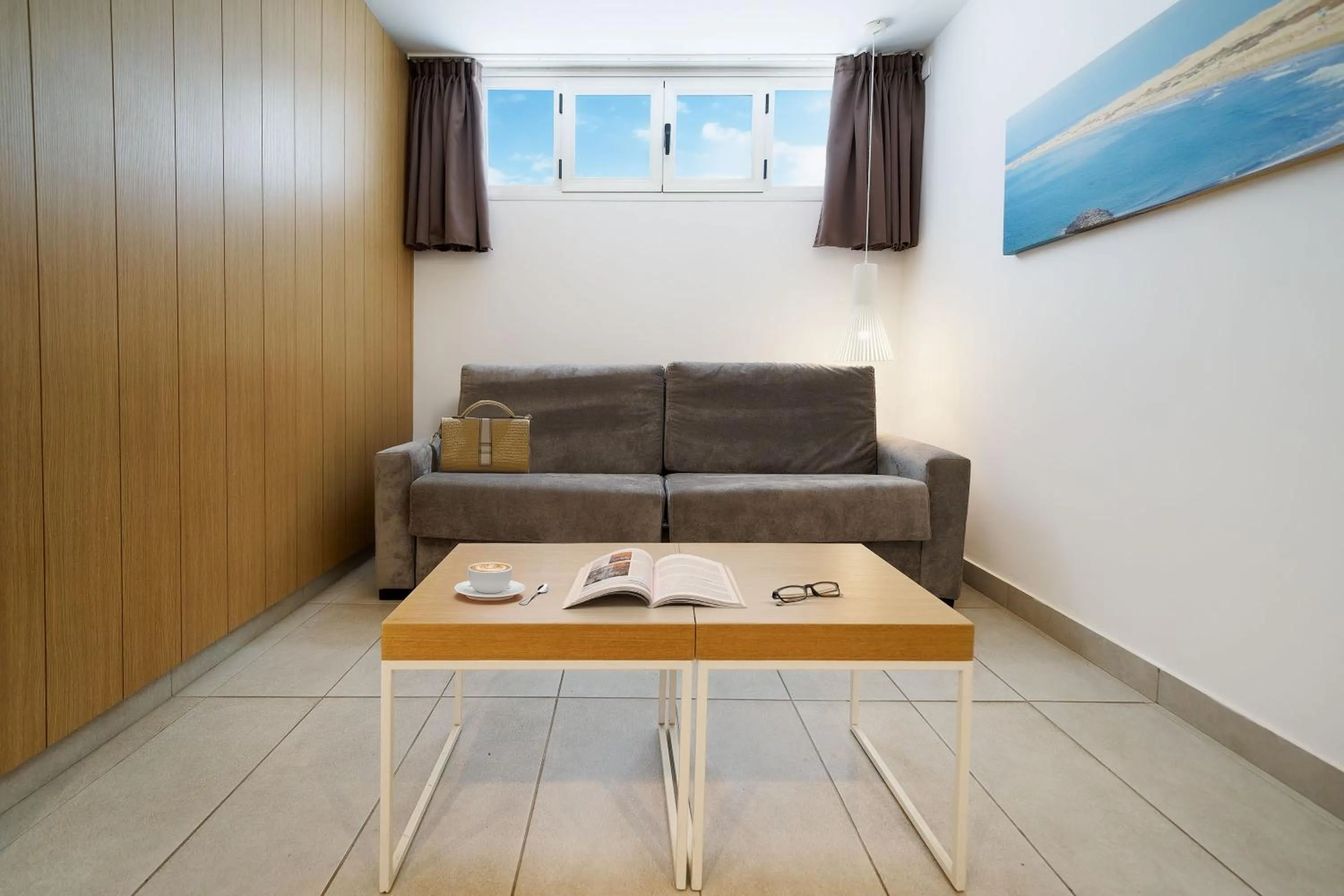 Living room in Akeah Broncemar