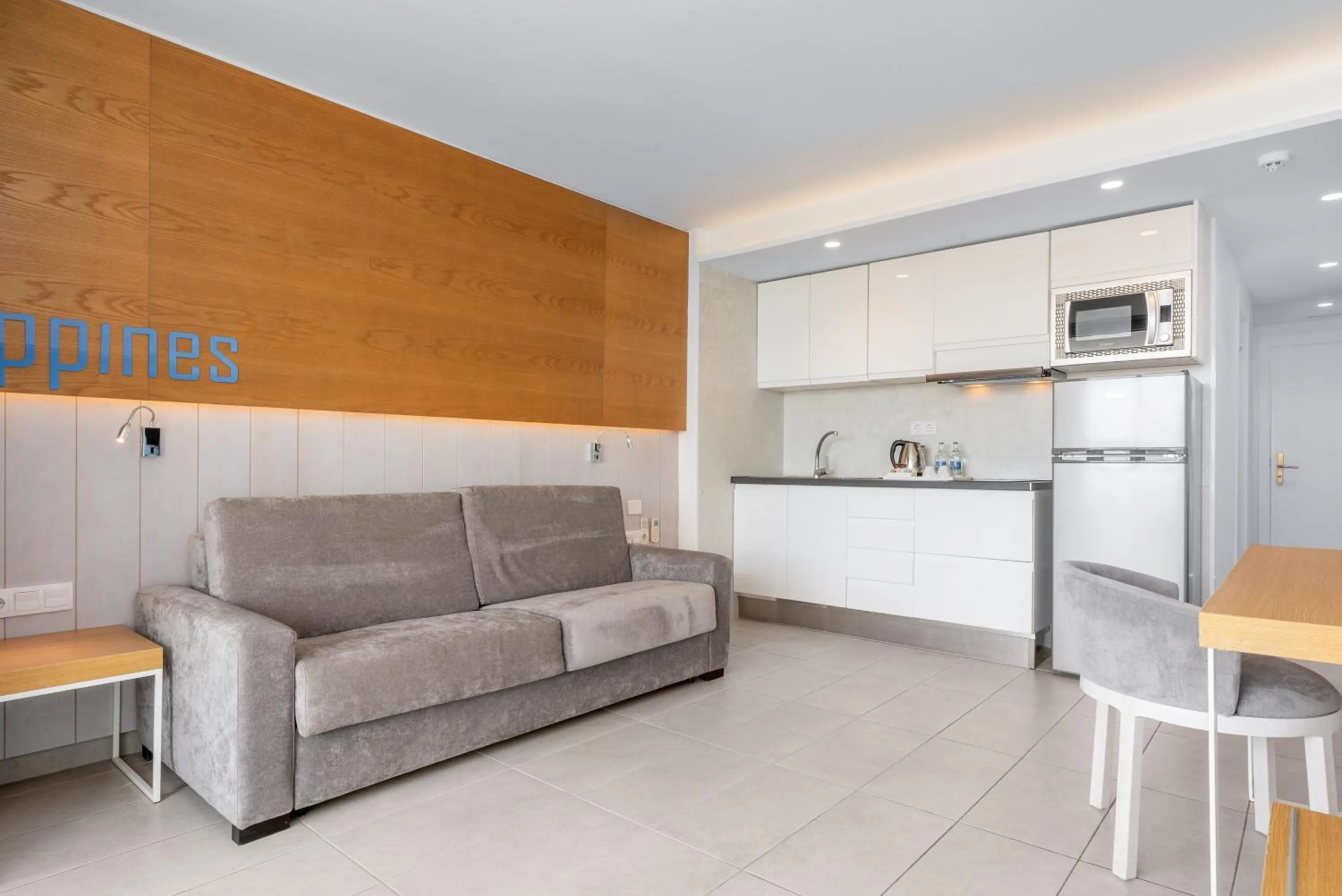 Kitchen or kitchenette in Akeah Broncemar