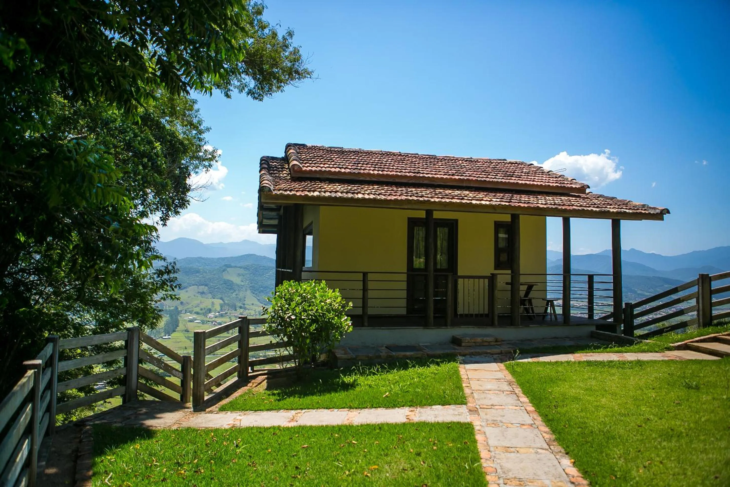 Property building in Eco Mirante Hotel