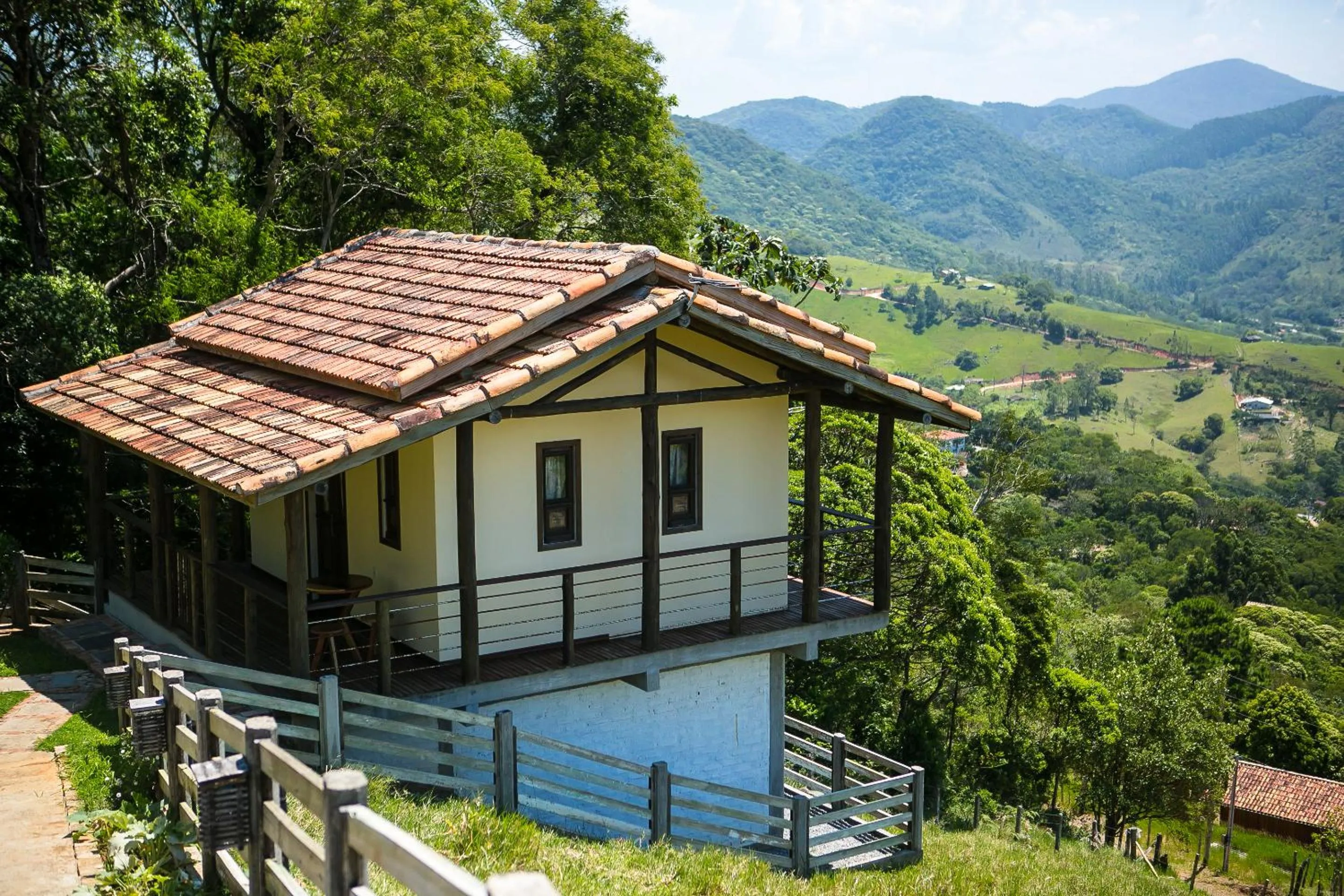 Property building in Eco Mirante Hotel