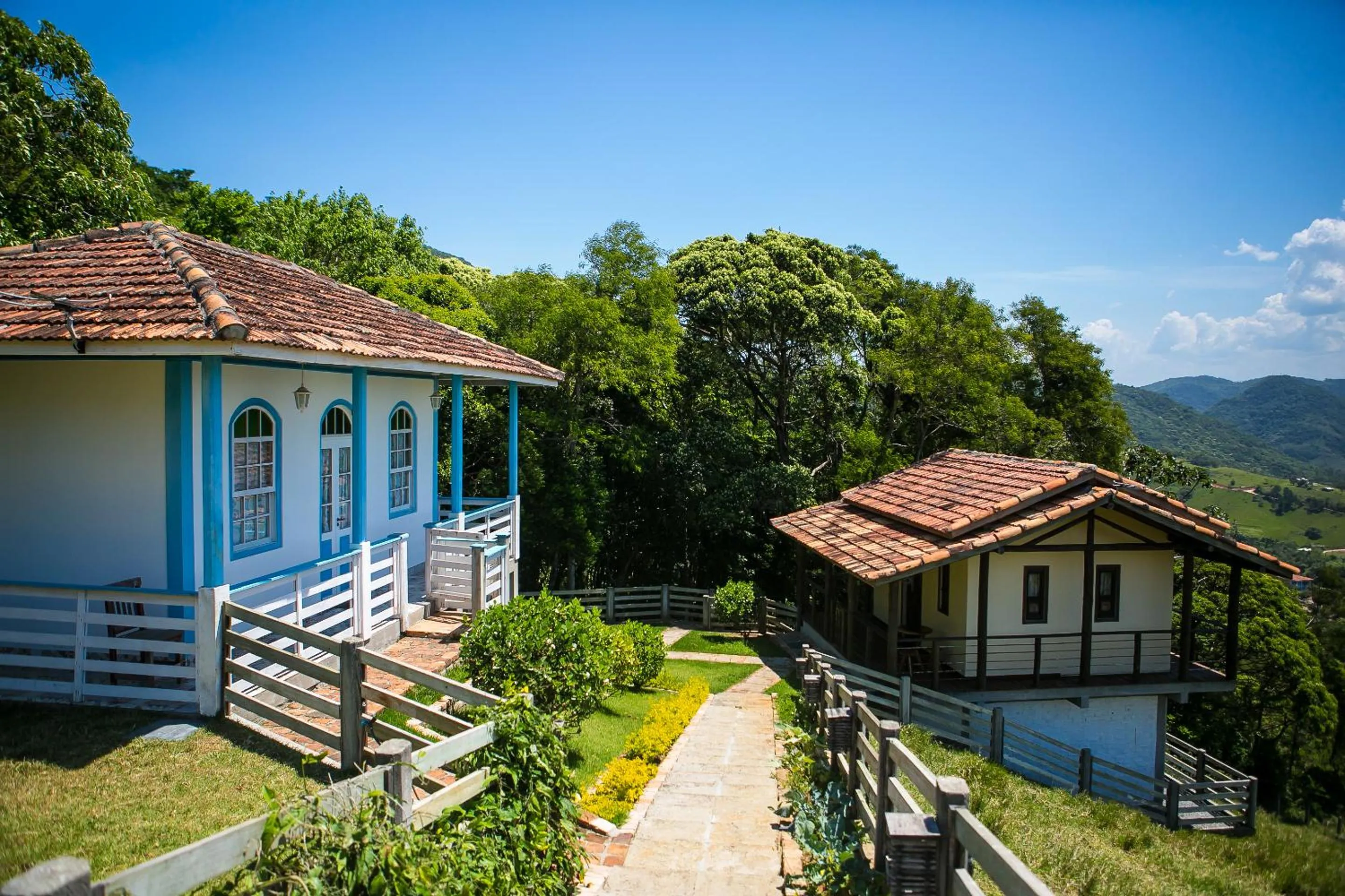 Property building in Eco Mirante Hotel