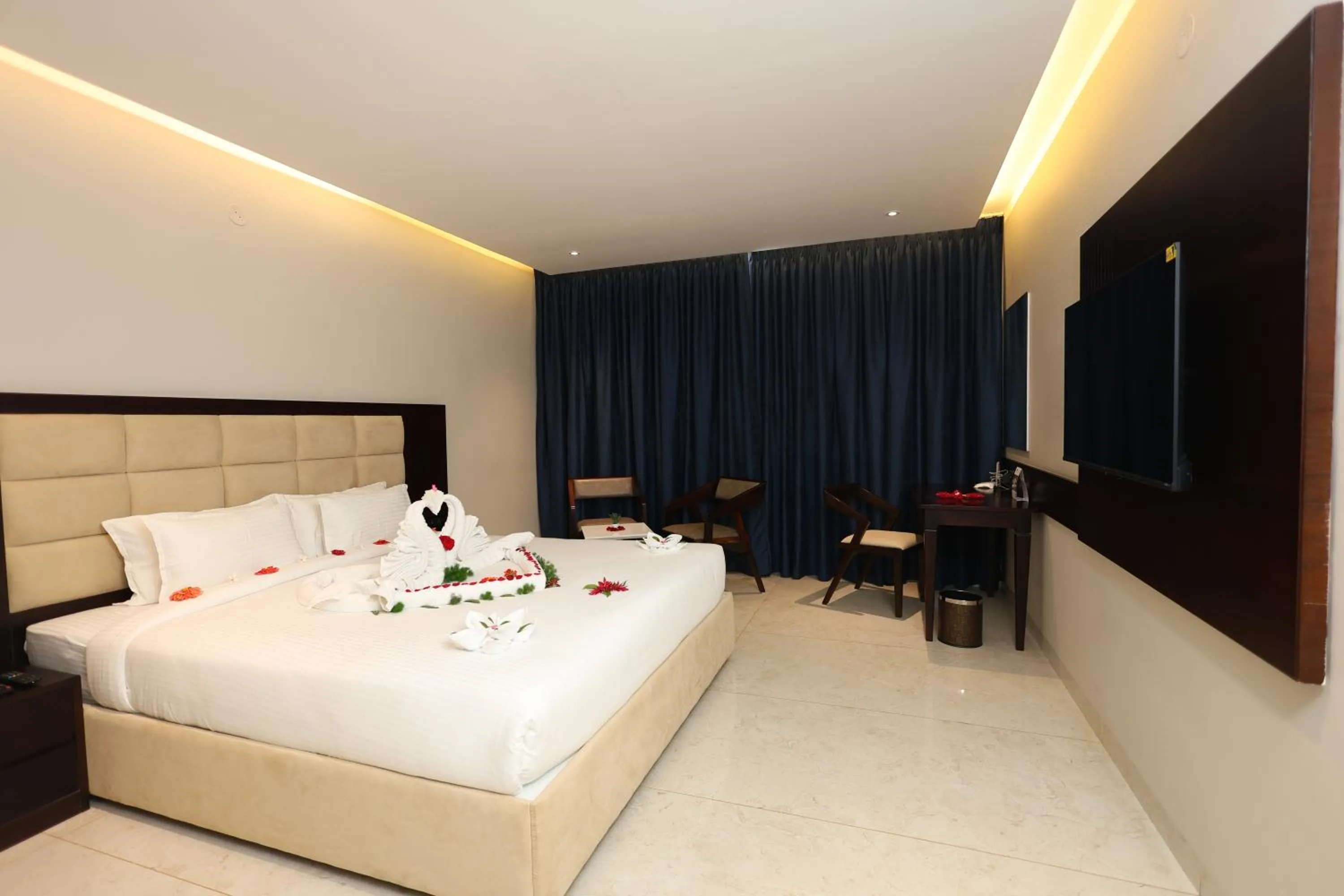 Bed in Mayur Belgaum Presidency Hotel & Spa