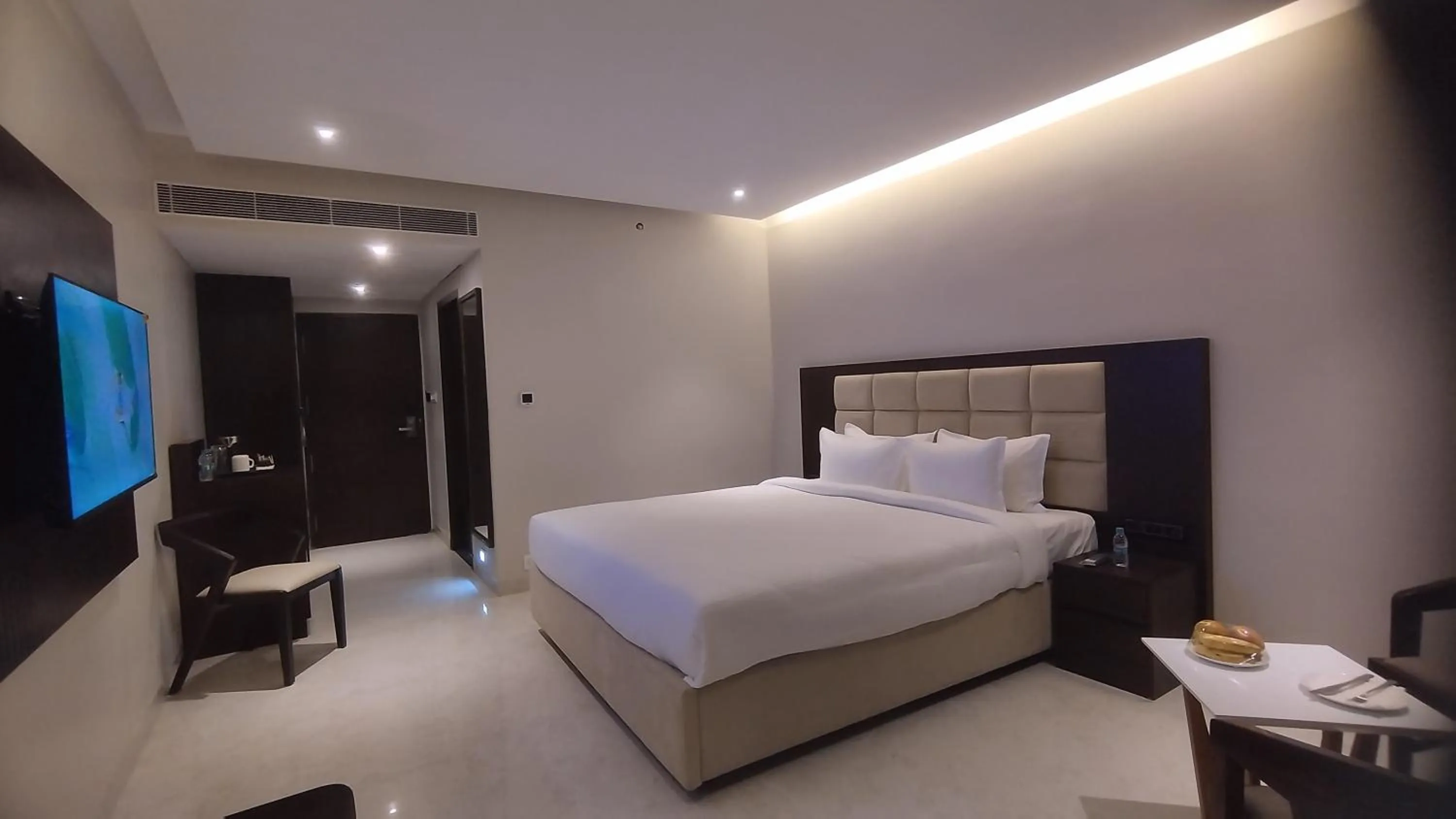 Bed in Mayur Belgaum Presidency Hotel & Spa