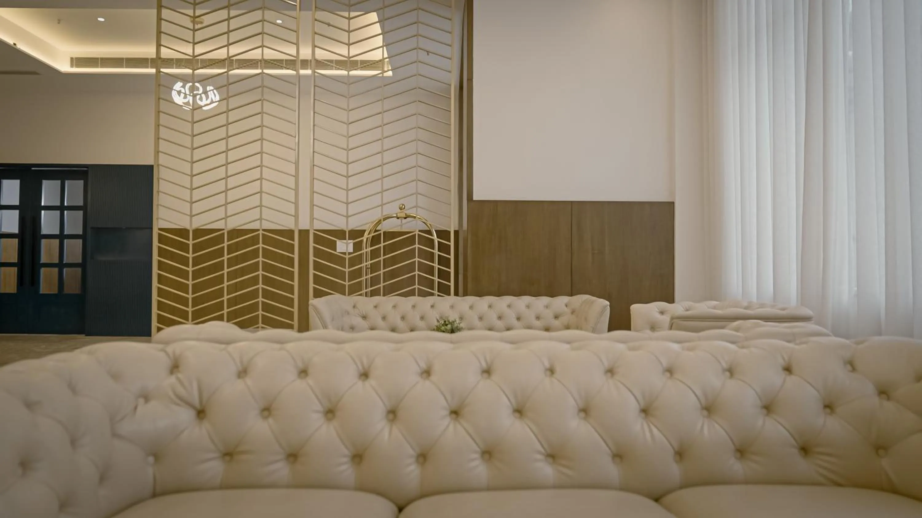 Seating area in Mayur Belgaum Presidency Hotel & Spa