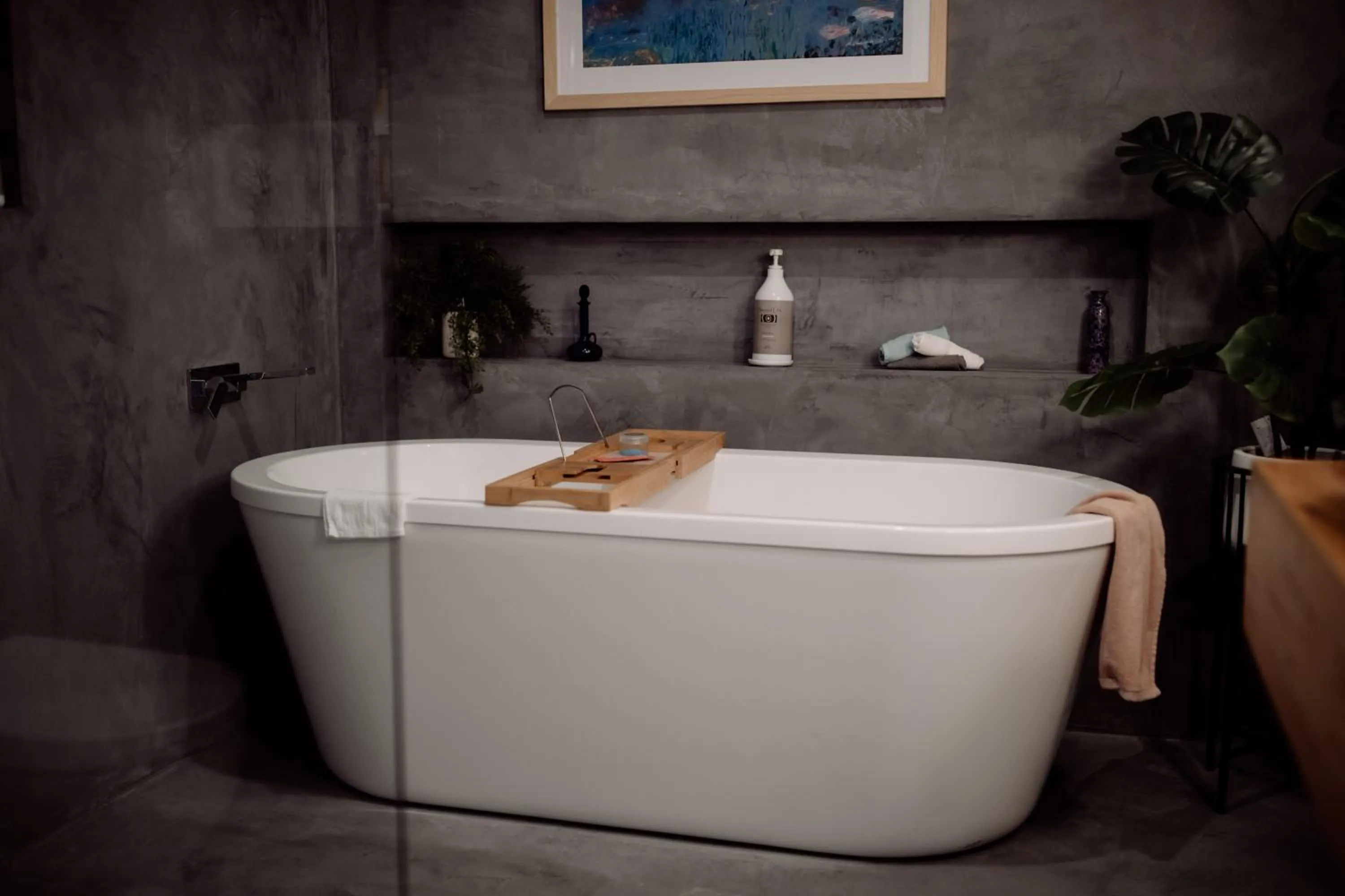 Shower in Tocumwal Chocolate School