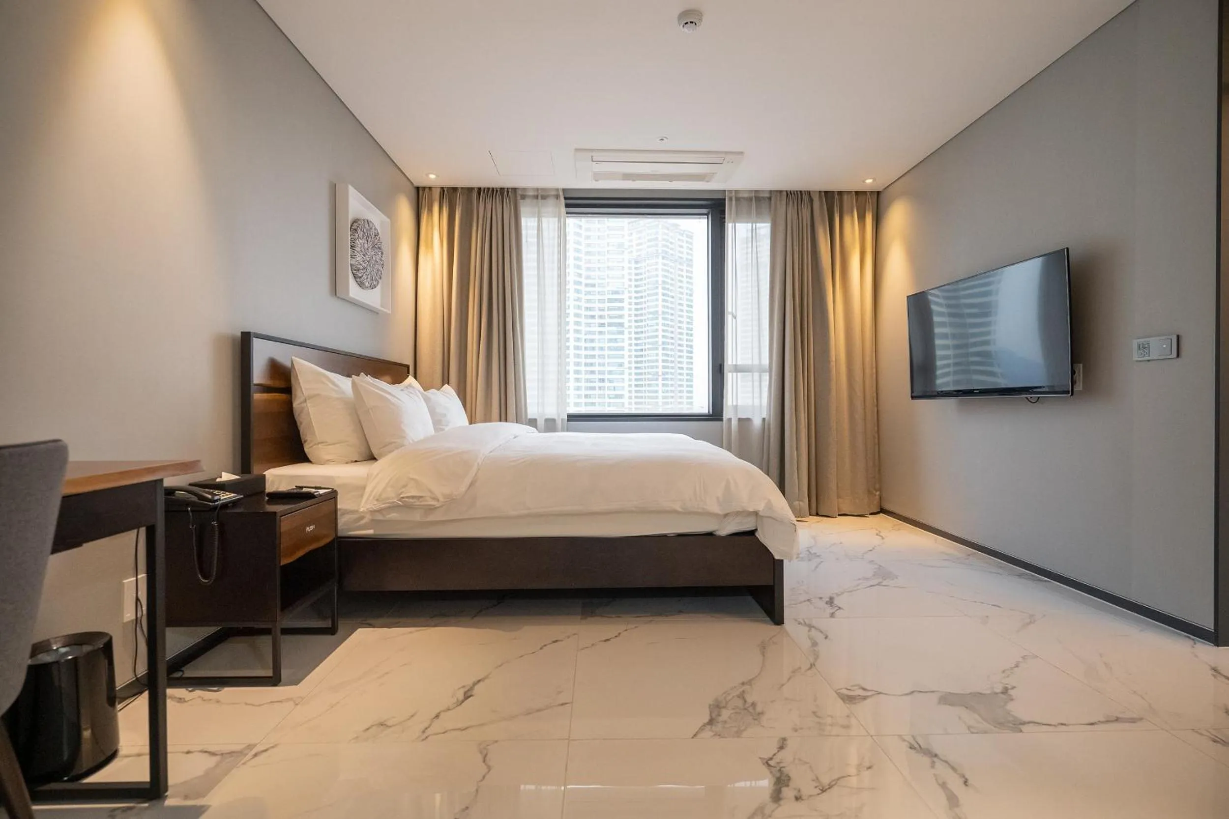 Bed in GloucesterHotel Cheongju