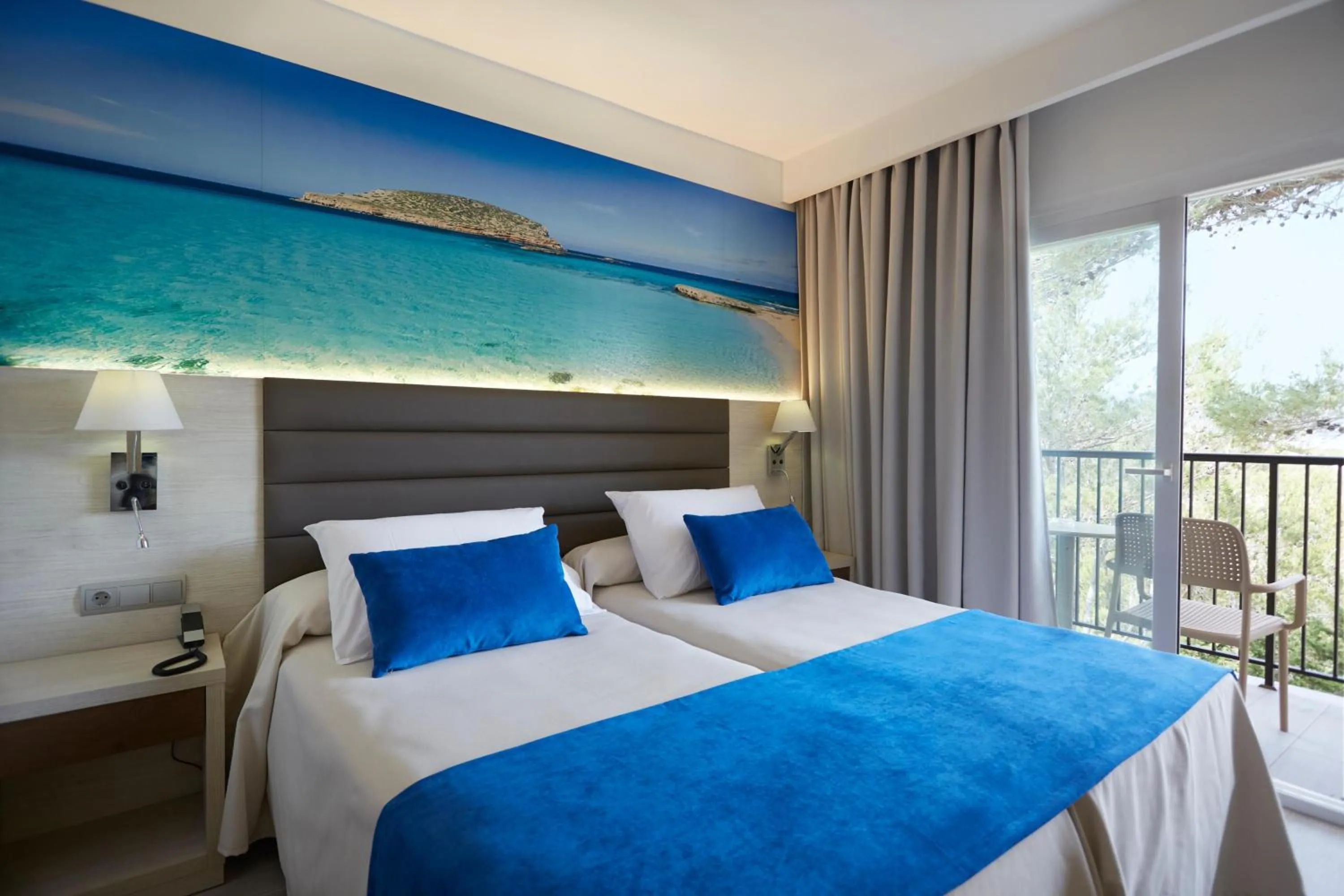 Photo of the whole room, Bed in Invisa Hotel Club Cala Blanca