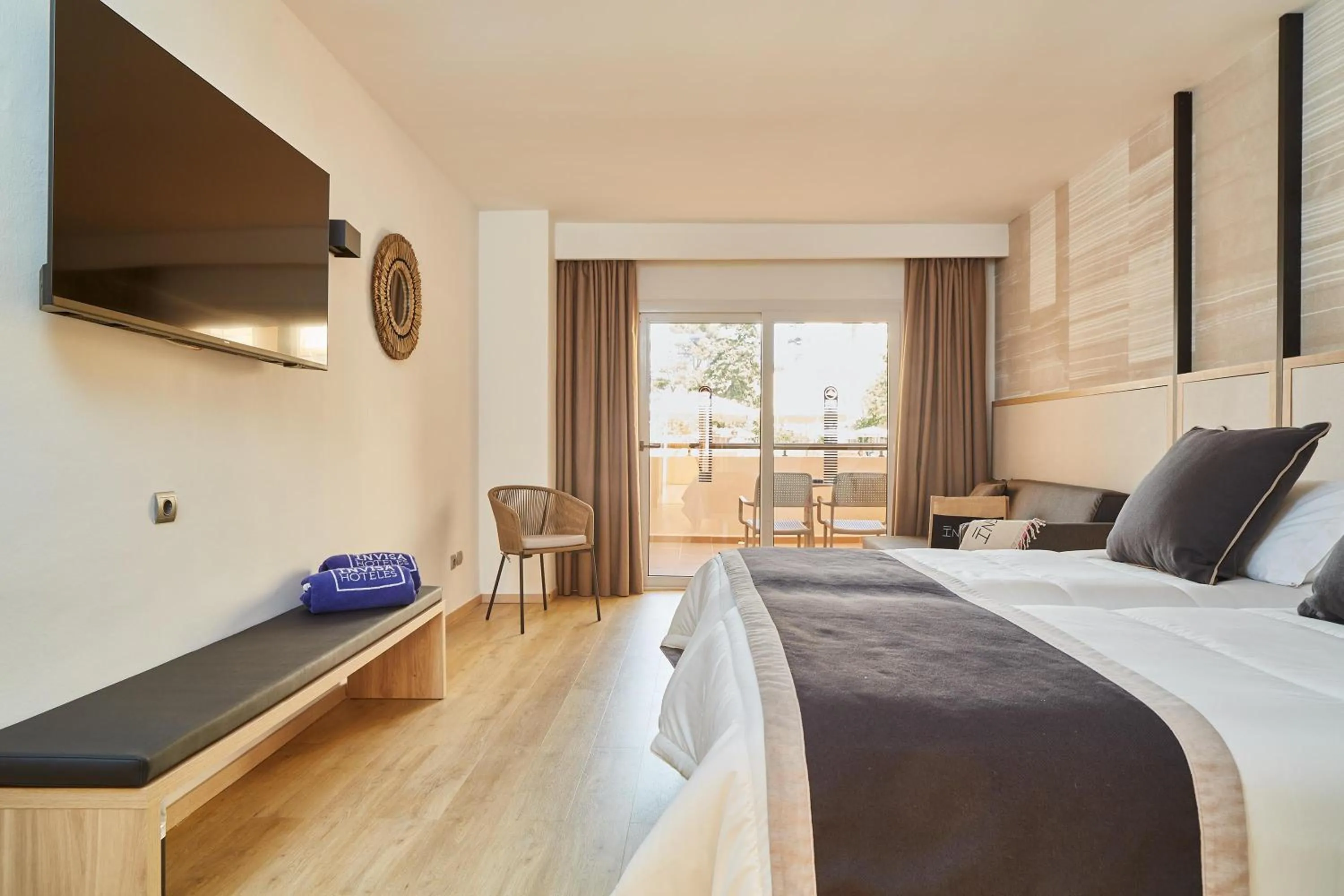 Photo of the whole room, Bed in Invisa Hotel Club Cala Blanca