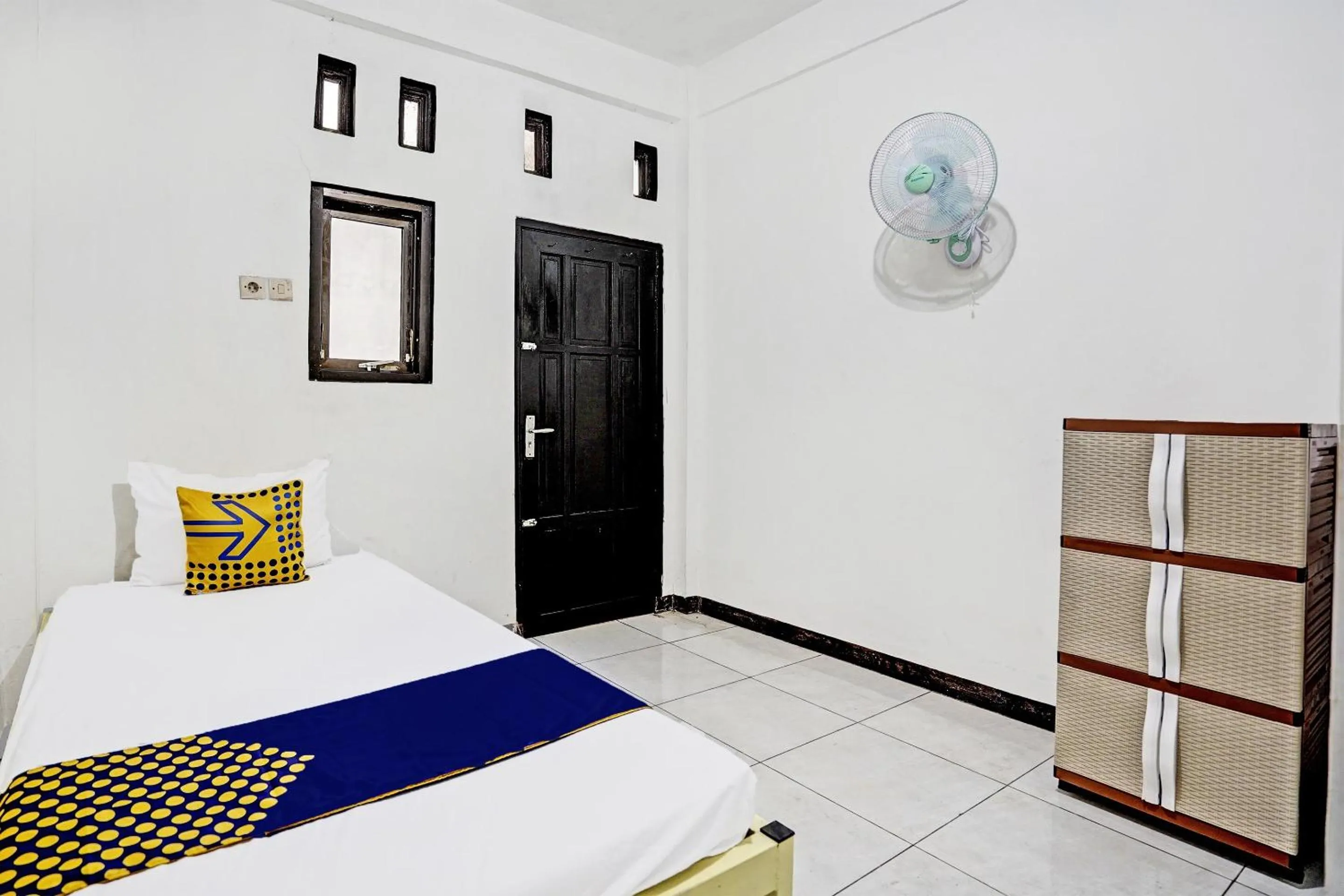 Bedroom, Bed in OYO Life 91947 Kost Barokah Syariah