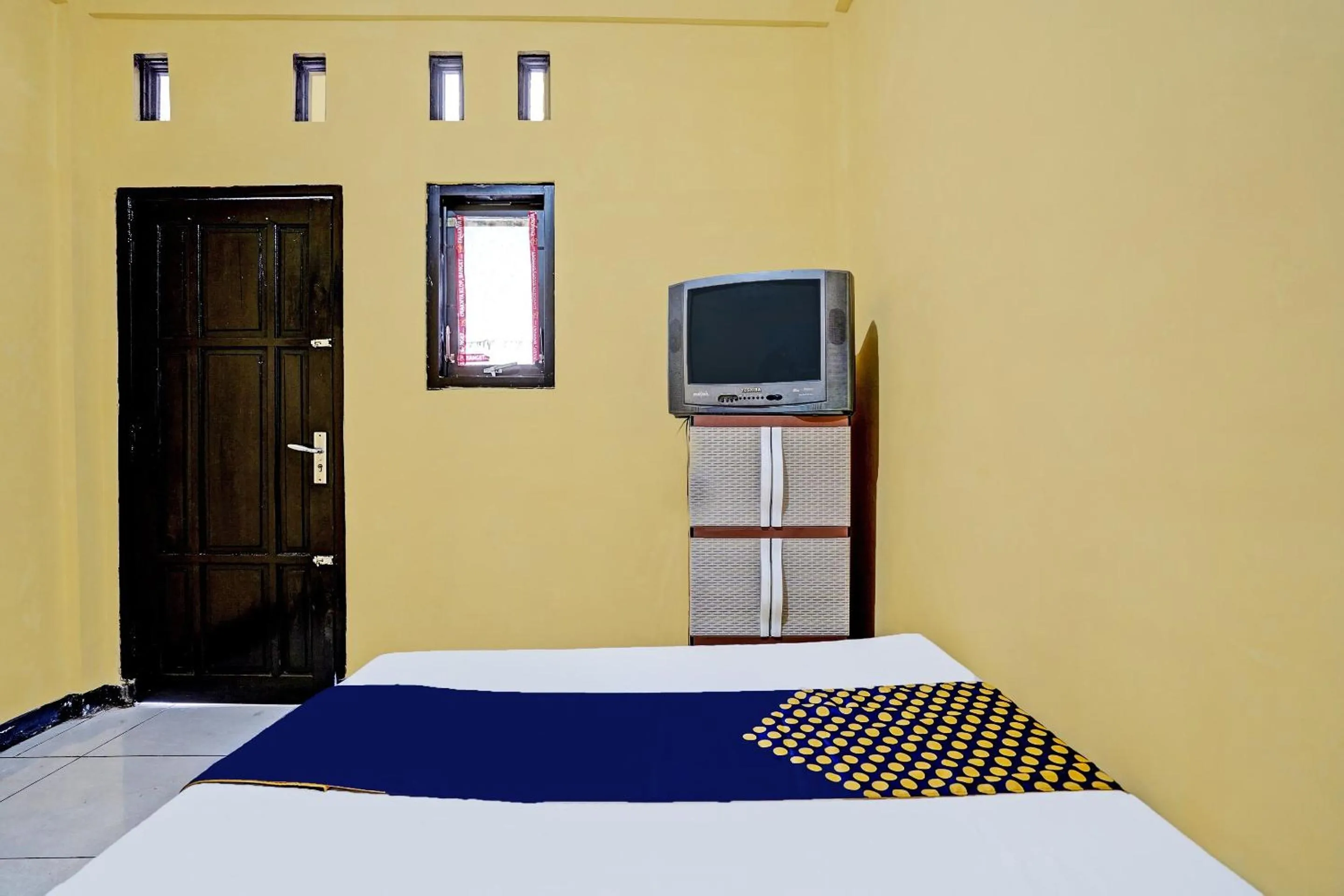 Bedroom, Bed in OYO Life 91947 Kost Barokah Syariah
