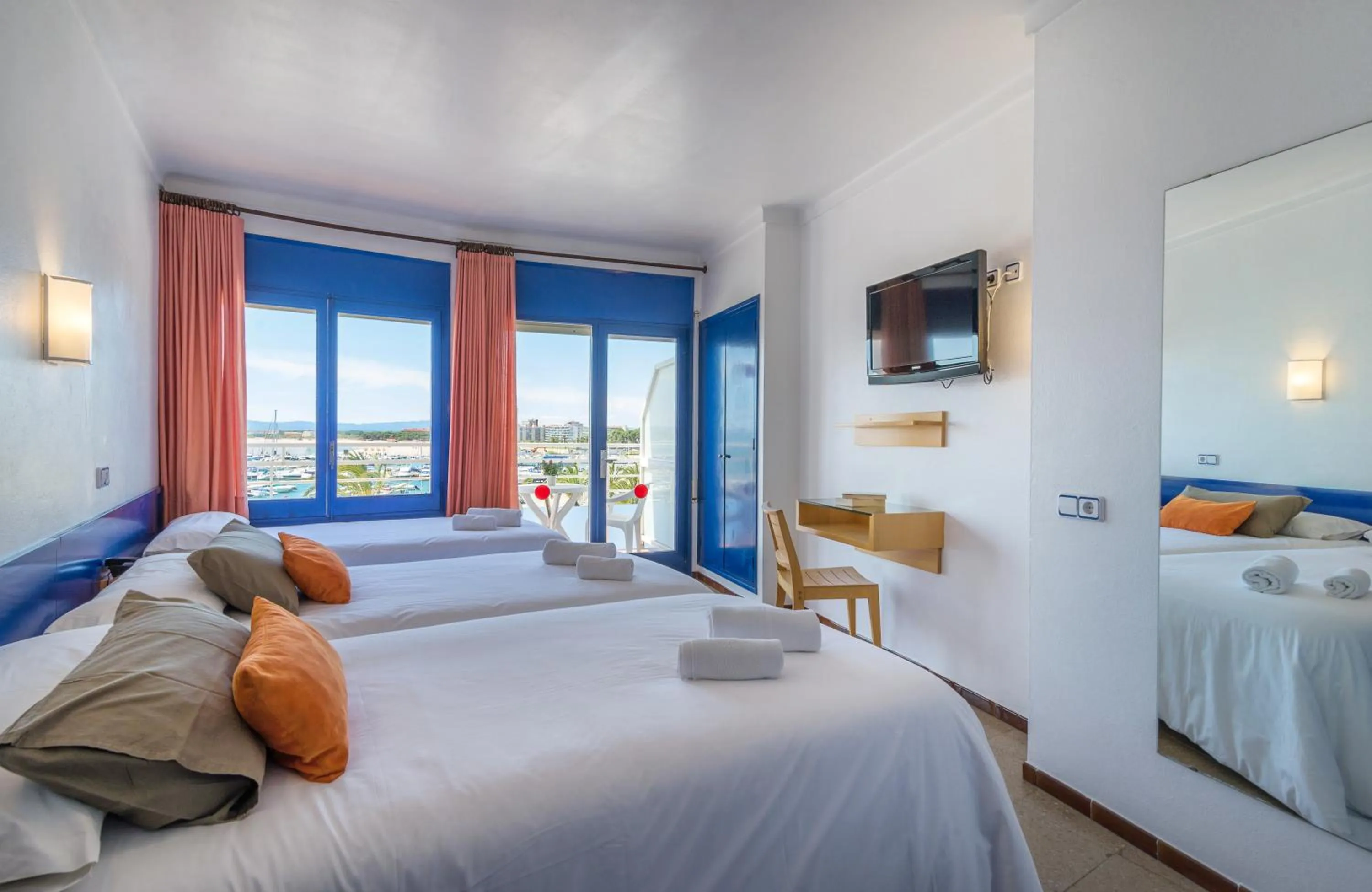 Balcony/Terrace in Hotel & Diving Les Illes