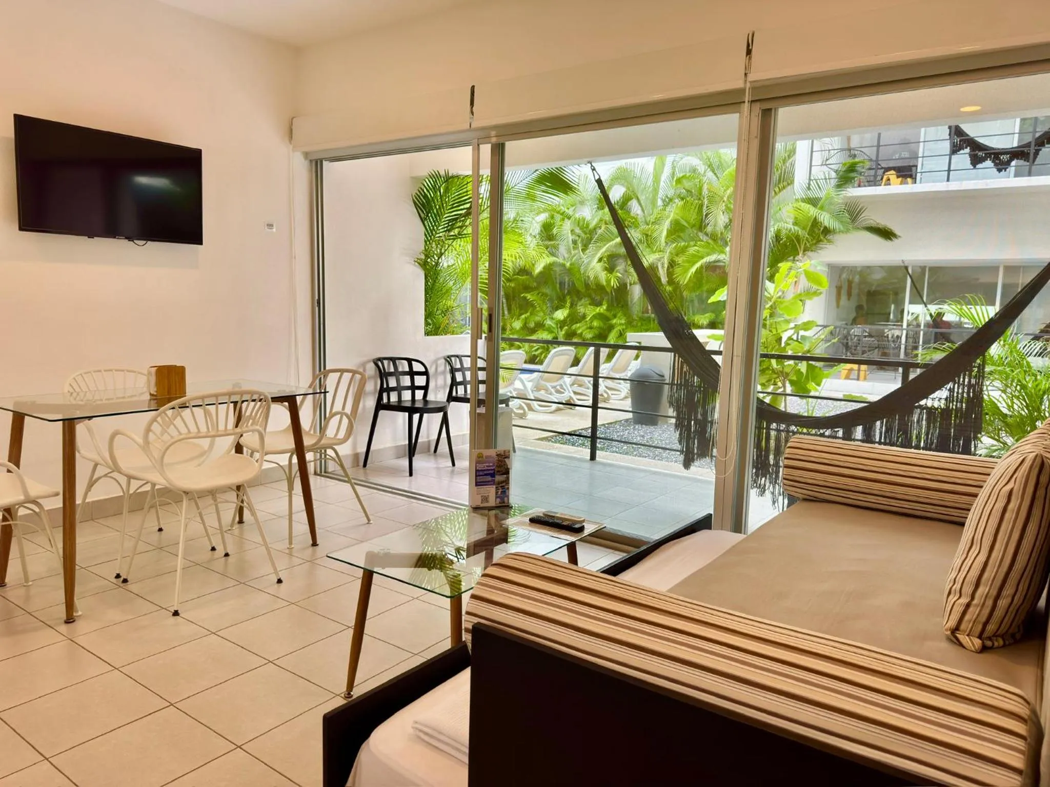 Papaya Condo Acapulco Diamante -Solo Adultos