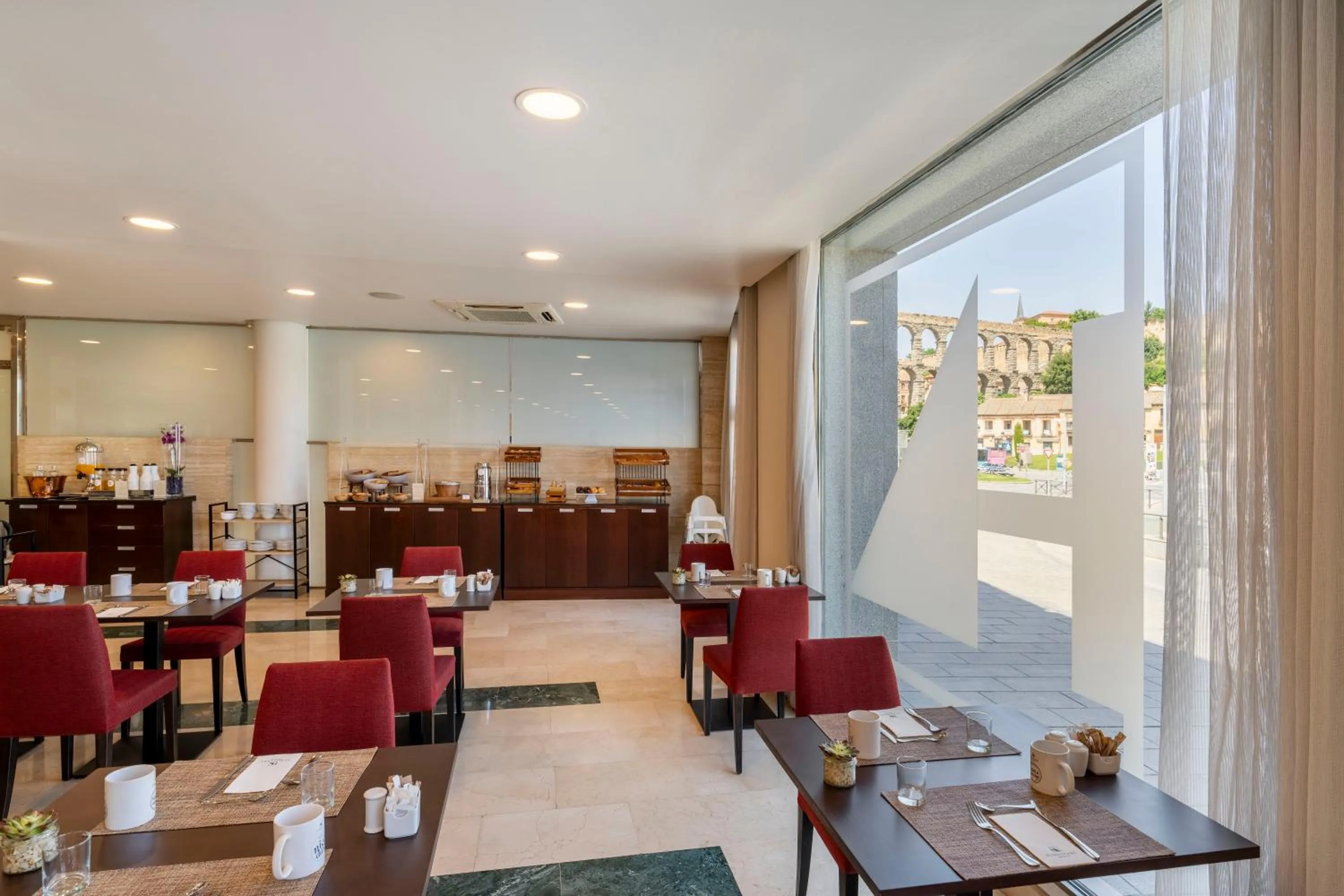 Breakfast in Eurostars Plaza Acueducto