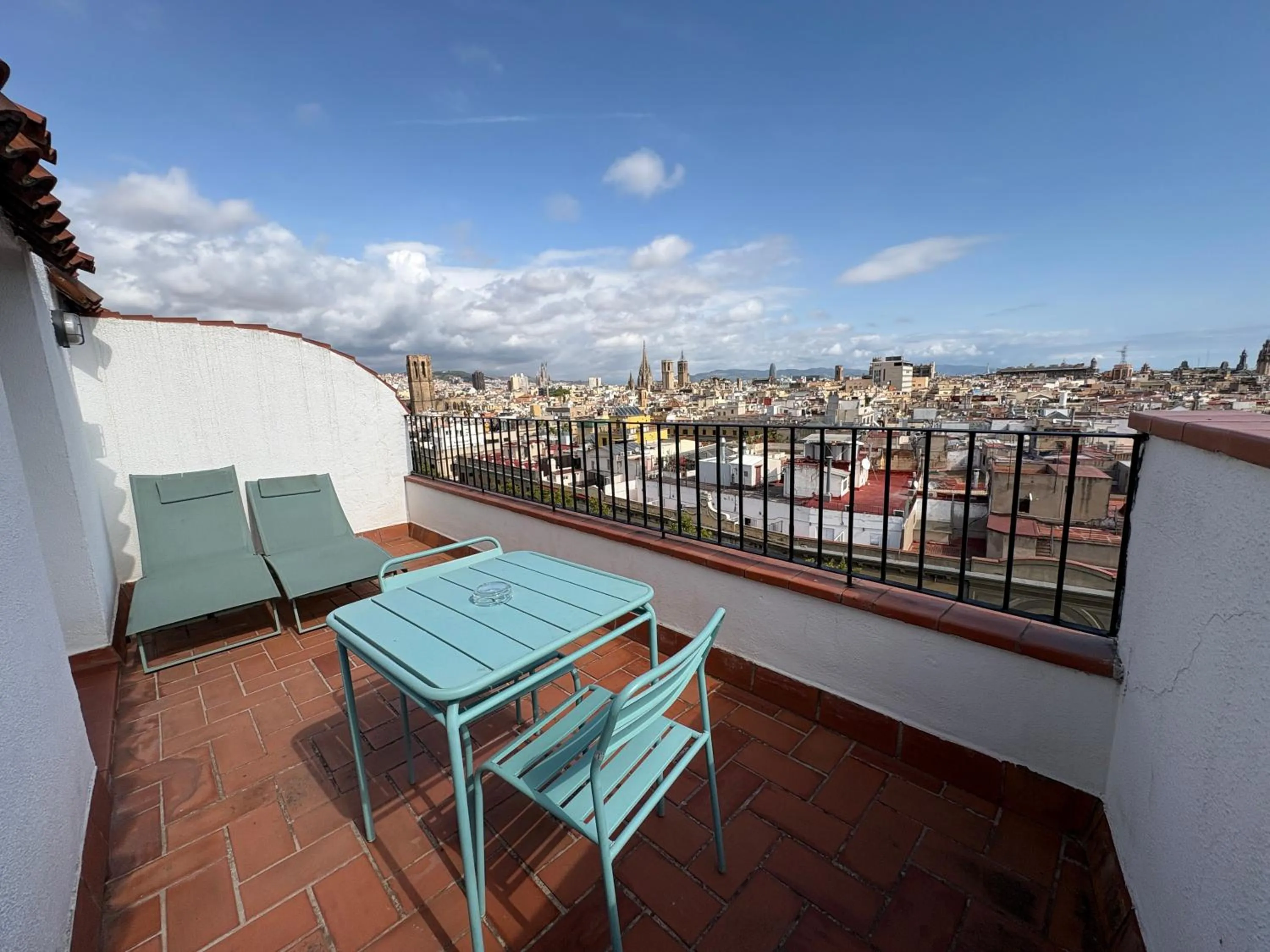 City view in Ramblas Hotel