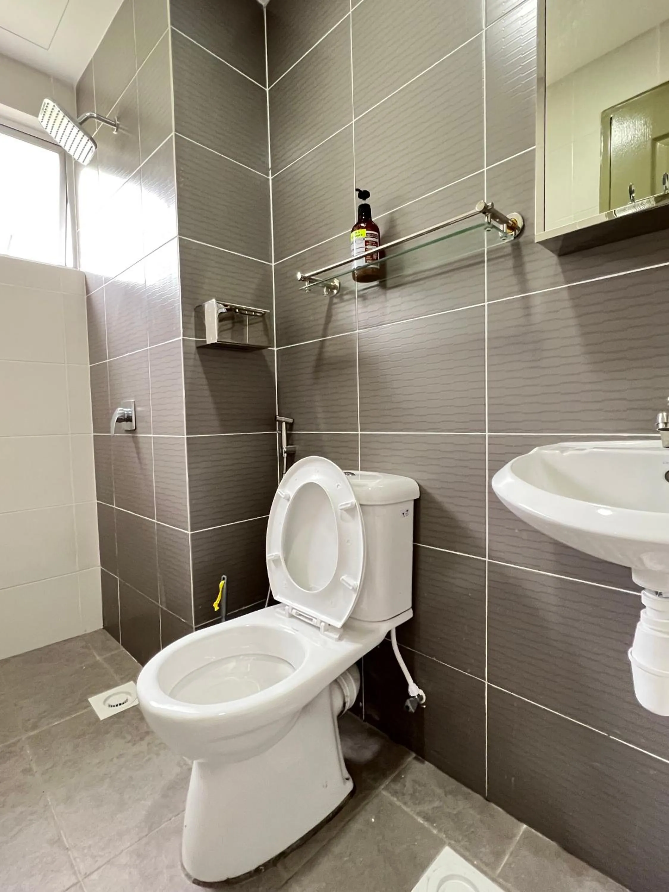 Bathroom in Cozystay @ The Quintet, Cameron