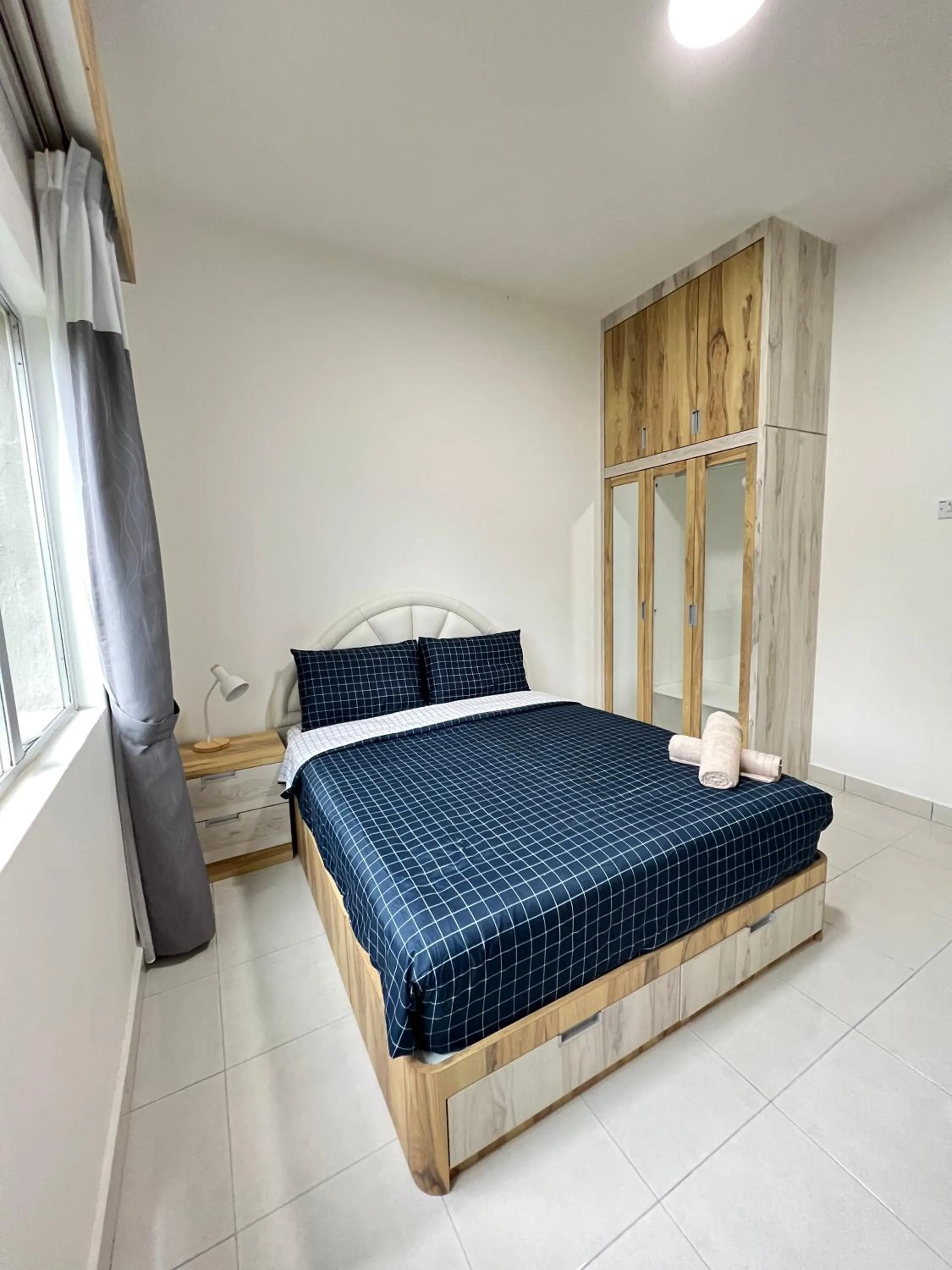 Bedroom, Bed in Cozystay @ The Quintet, Cameron