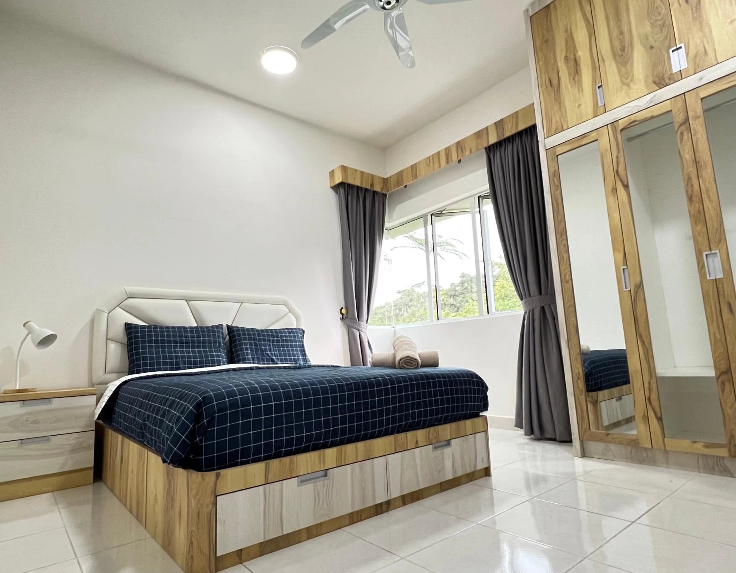 Bedroom, Bed in Cozystay @ The Quintet, Cameron