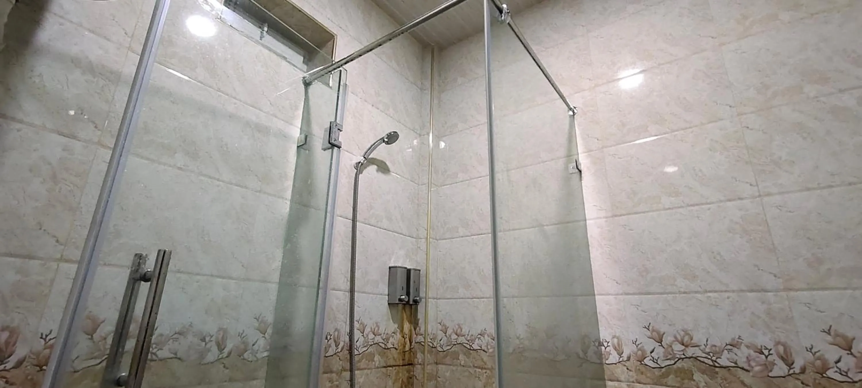 Shower in Diyora Hostel