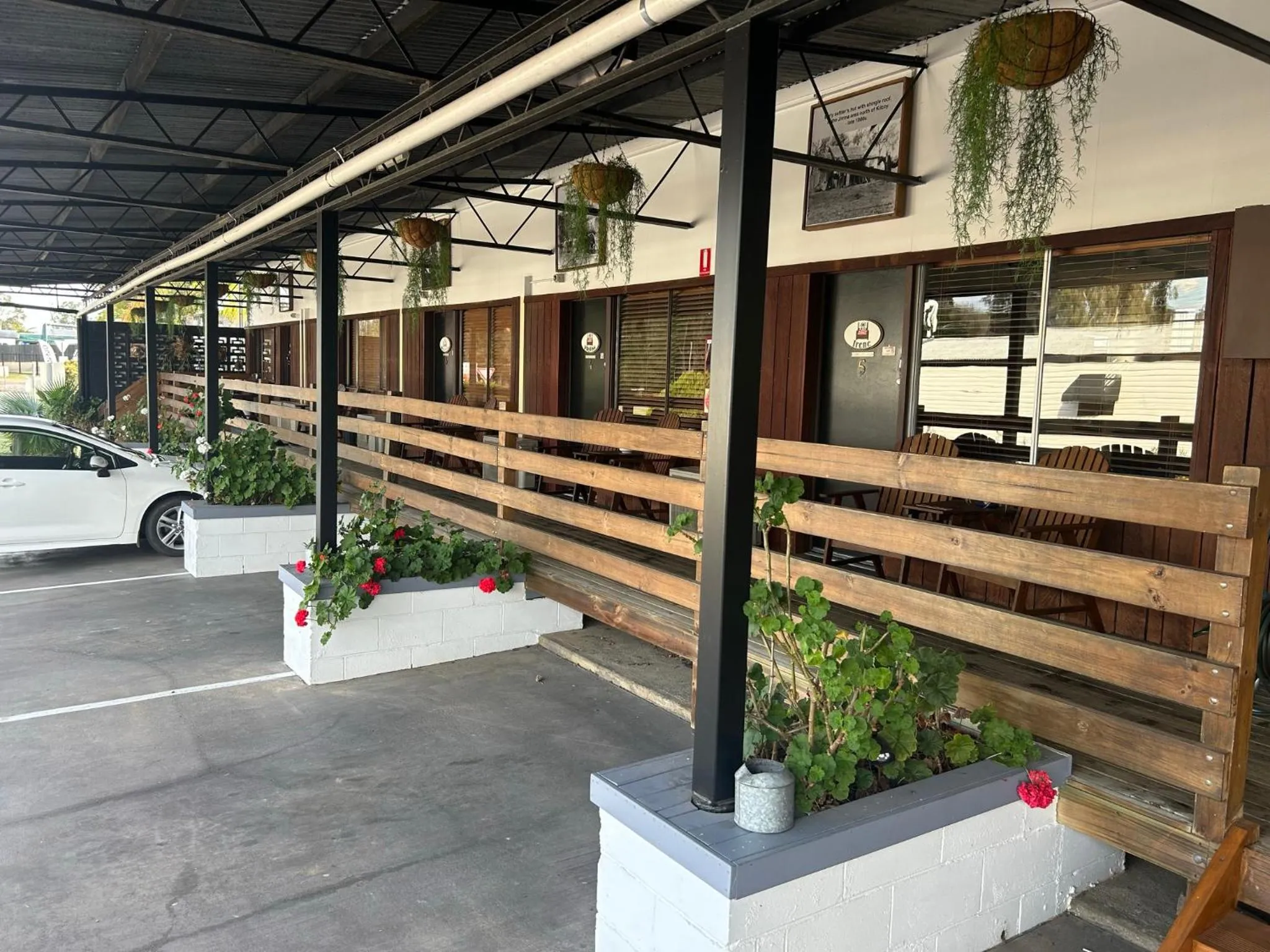 Patio in Kilcoy Motel