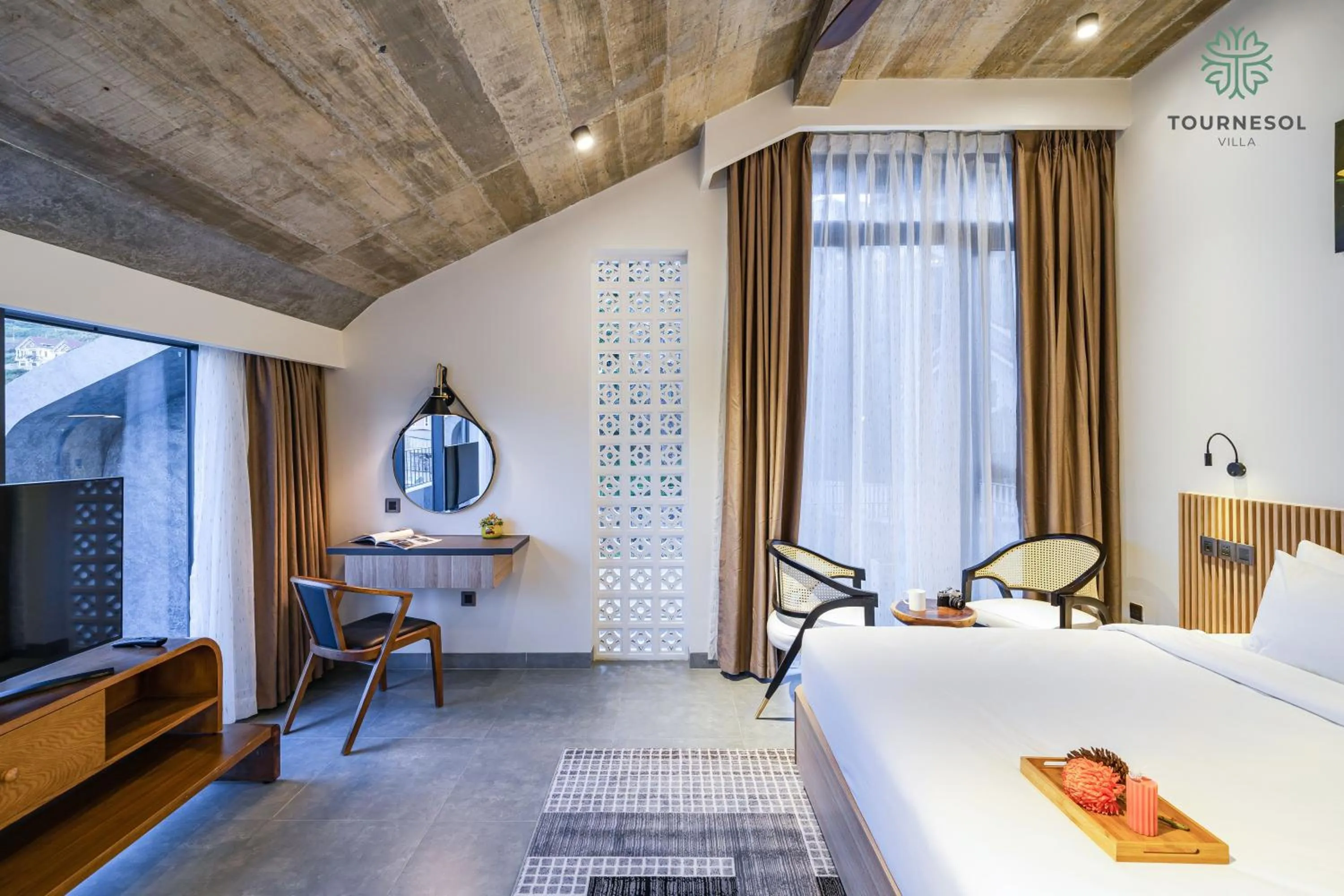 Bedroom, Bed in Tournesol Villa Dalat