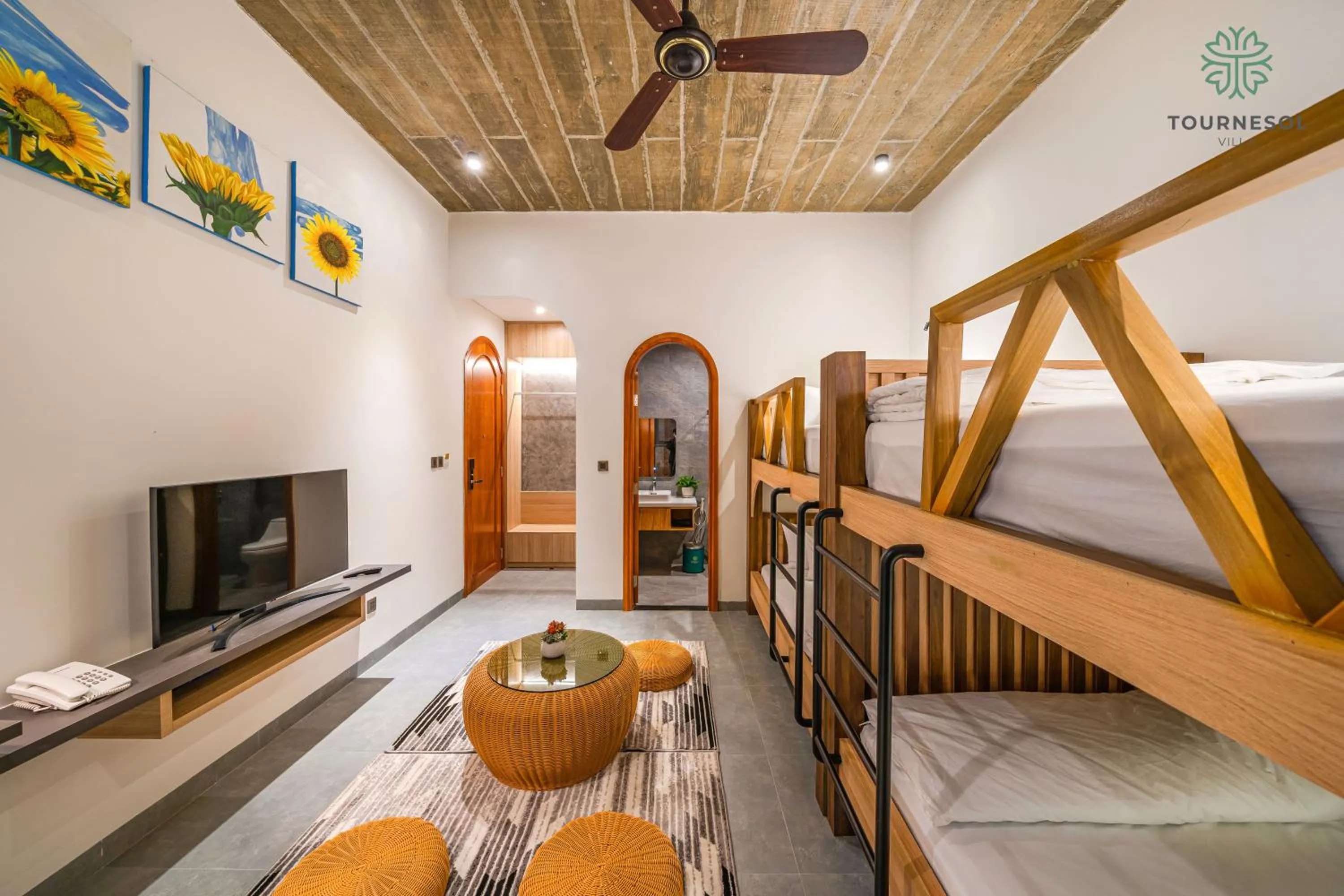 Bedroom, Bed in Tournesol Villa Dalat