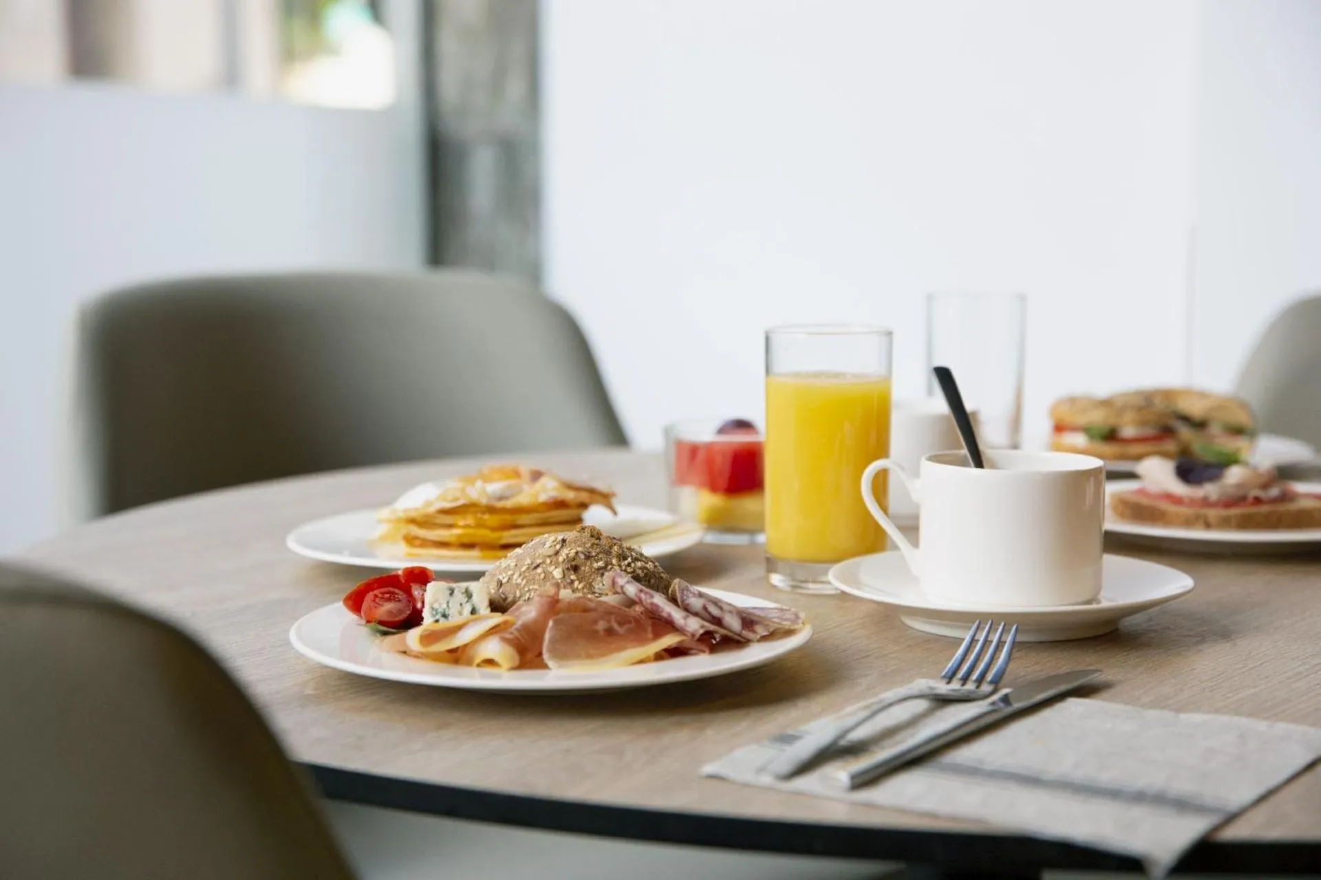 Breakfast in Hotel Delfín 4 Sup